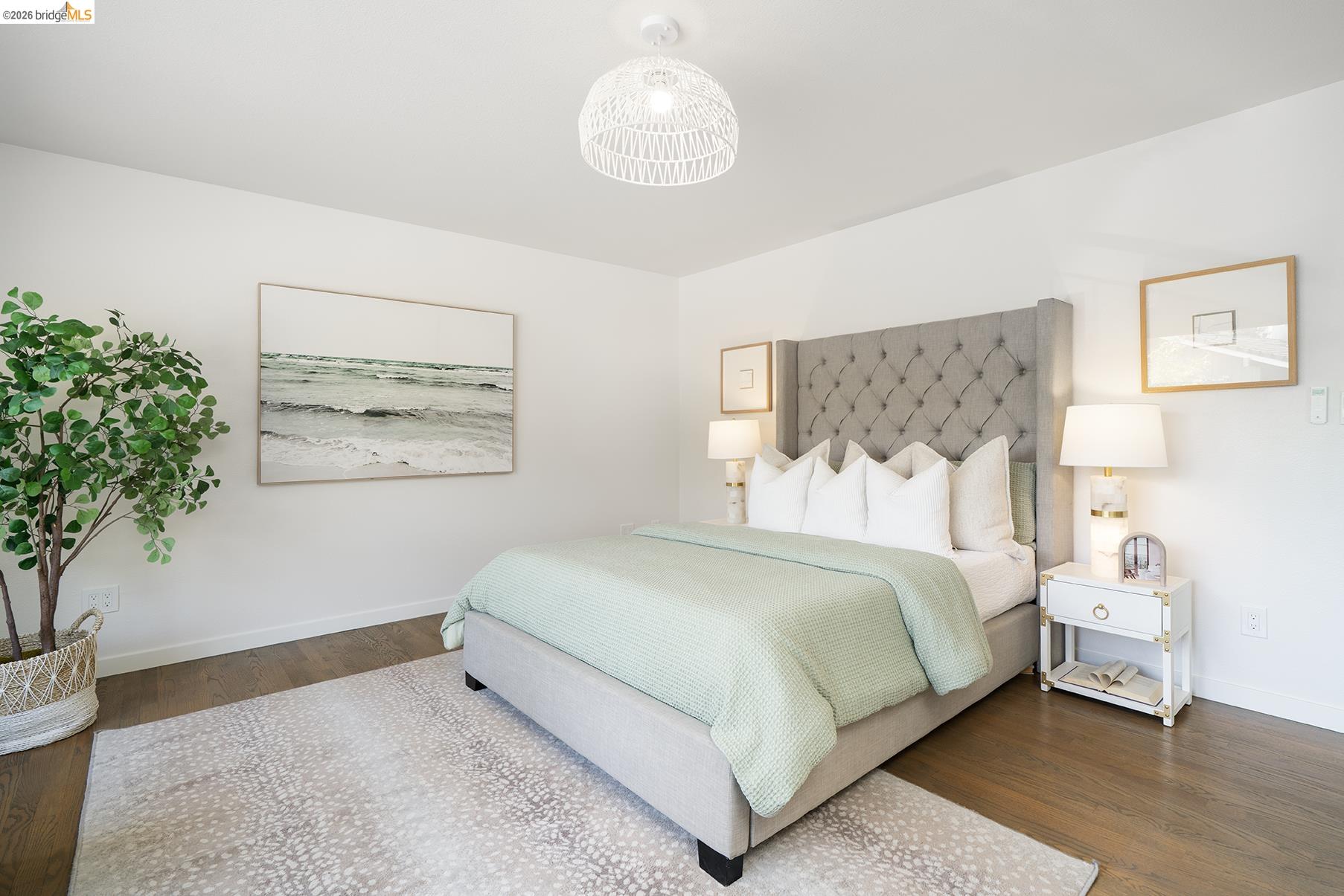 Detail Gallery Image 25 of 43 For 6109 Fairlane Dr, Oakland,  CA 94611 - 3 Beds | 2 Baths