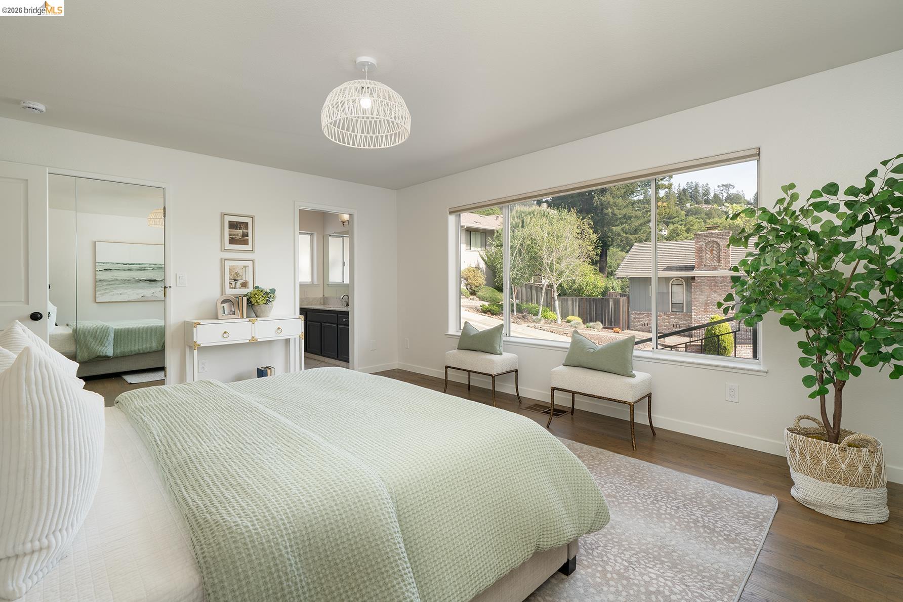 Detail Gallery Image 28 of 43 For 6109 Fairlane Dr, Oakland,  CA 94611 - 3 Beds | 2 Baths