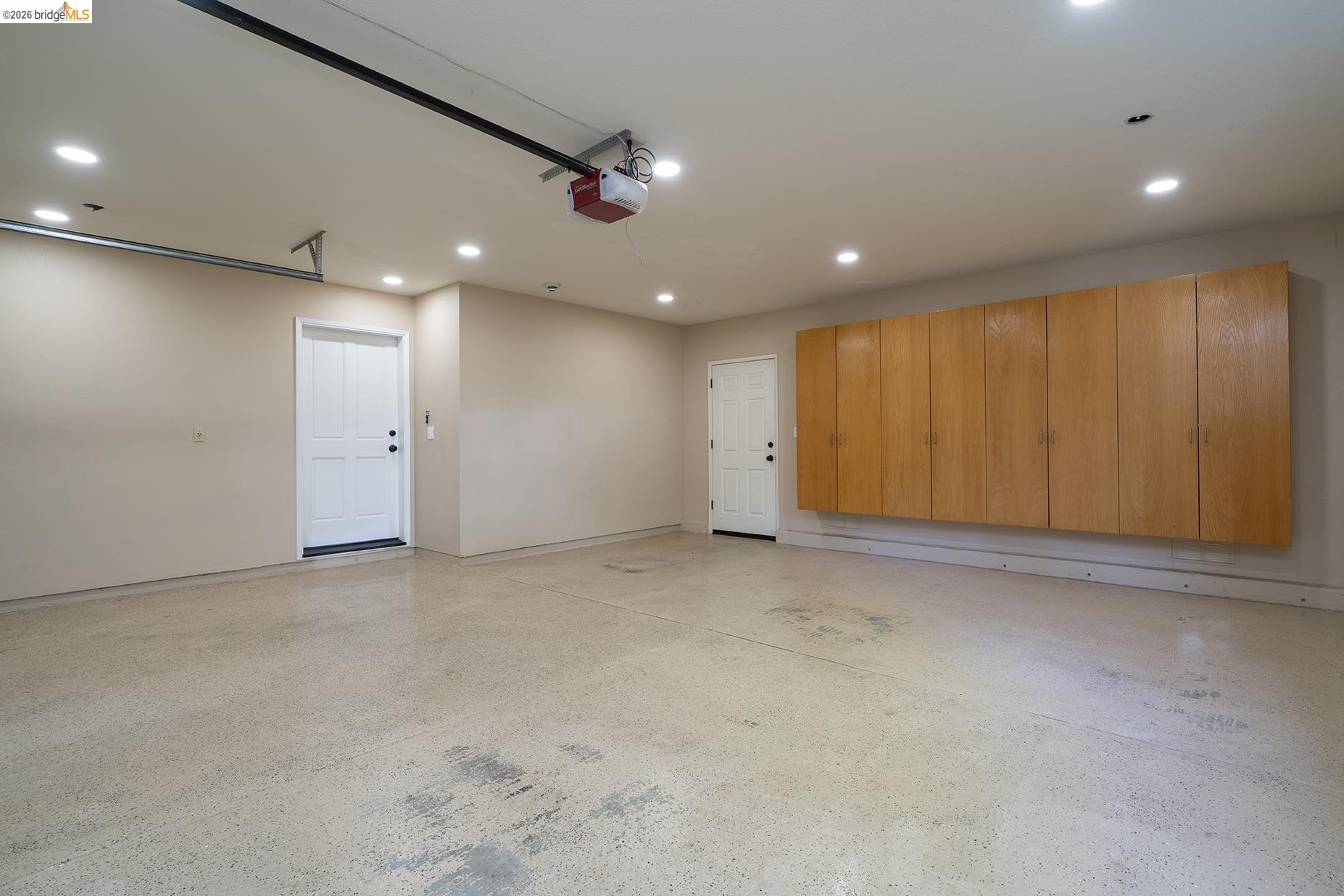 Detail Gallery Image 35 of 43 For 6109 Fairlane Dr, Oakland,  CA 94611 - 3 Beds | 2 Baths