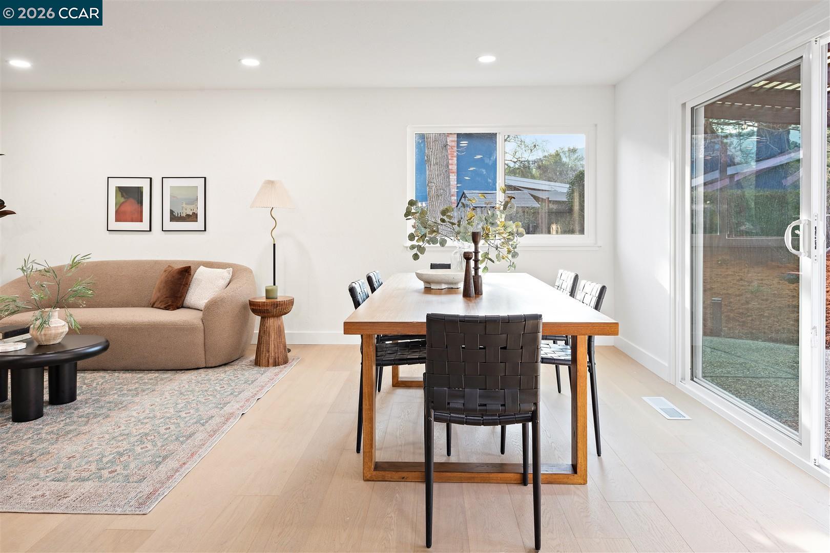 Detail Gallery Image 15 of 49 For 125 Larkwood Circle, Danville,  CA 94526 - 5 Beds | 2/1 Baths