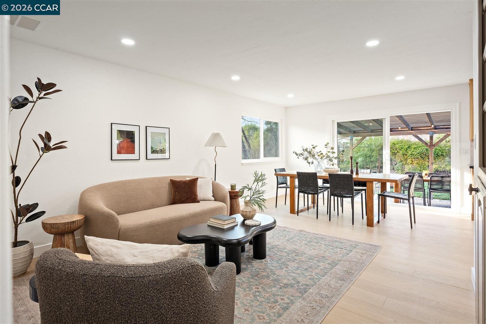 Detail Gallery Image 16 of 49 For 125 Larkwood Circle, Danville,  CA 94526 - 5 Beds | 2/1 Baths