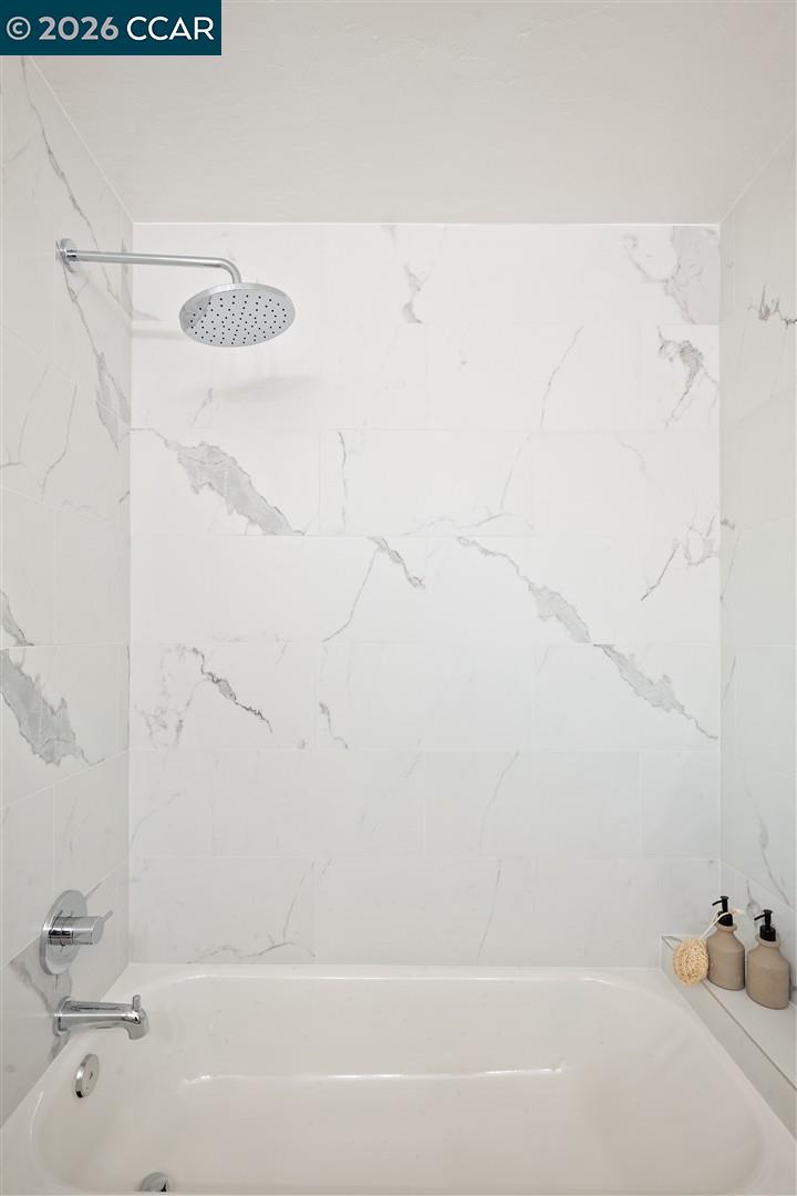 Detail Gallery Image 29 of 49 For 125 Larkwood Circle, Danville,  CA 94526 - 5 Beds | 2/1 Baths