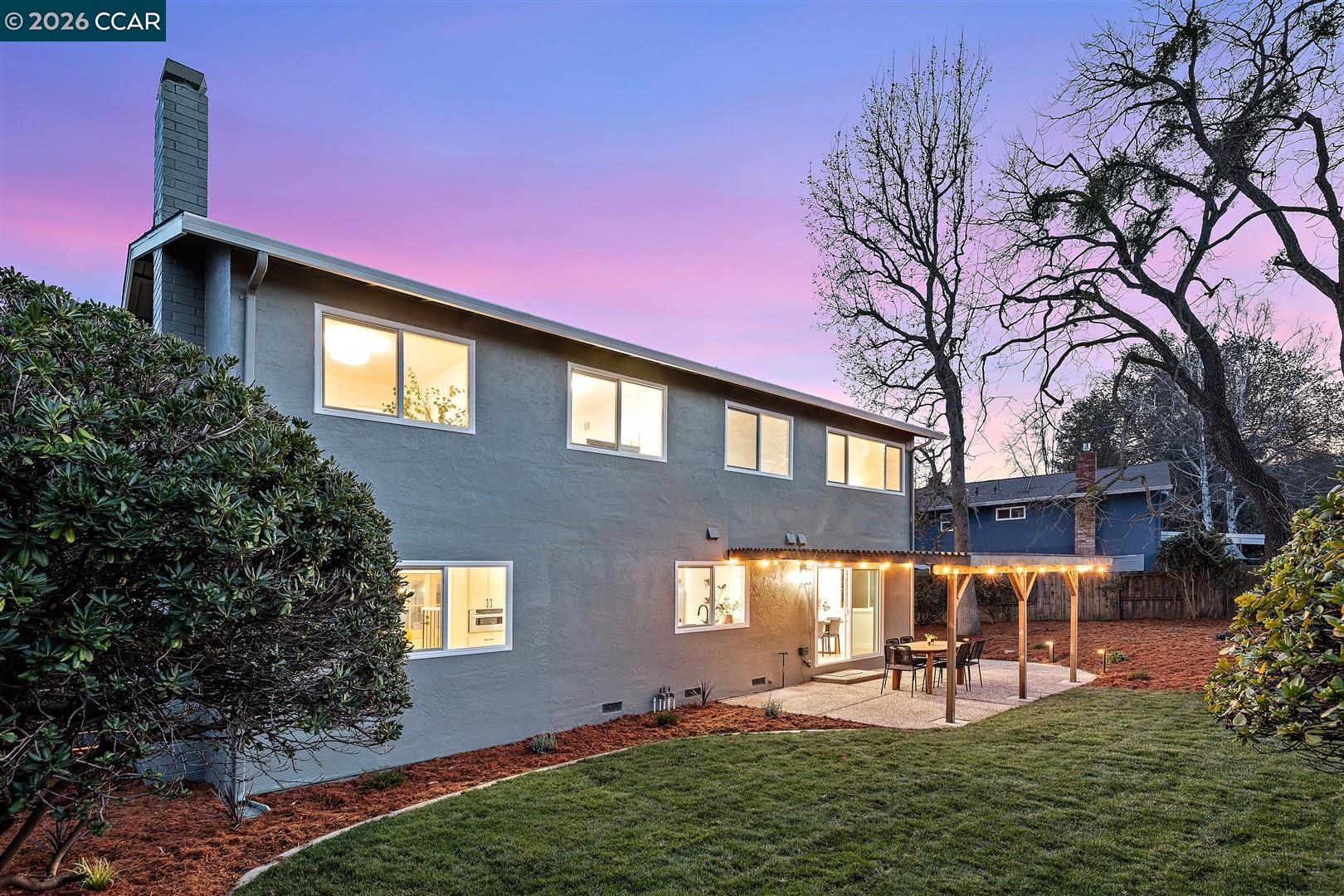 Detail Gallery Image 35 of 49 For 125 Larkwood Circle, Danville,  CA 94526 - 5 Beds | 2/1 Baths