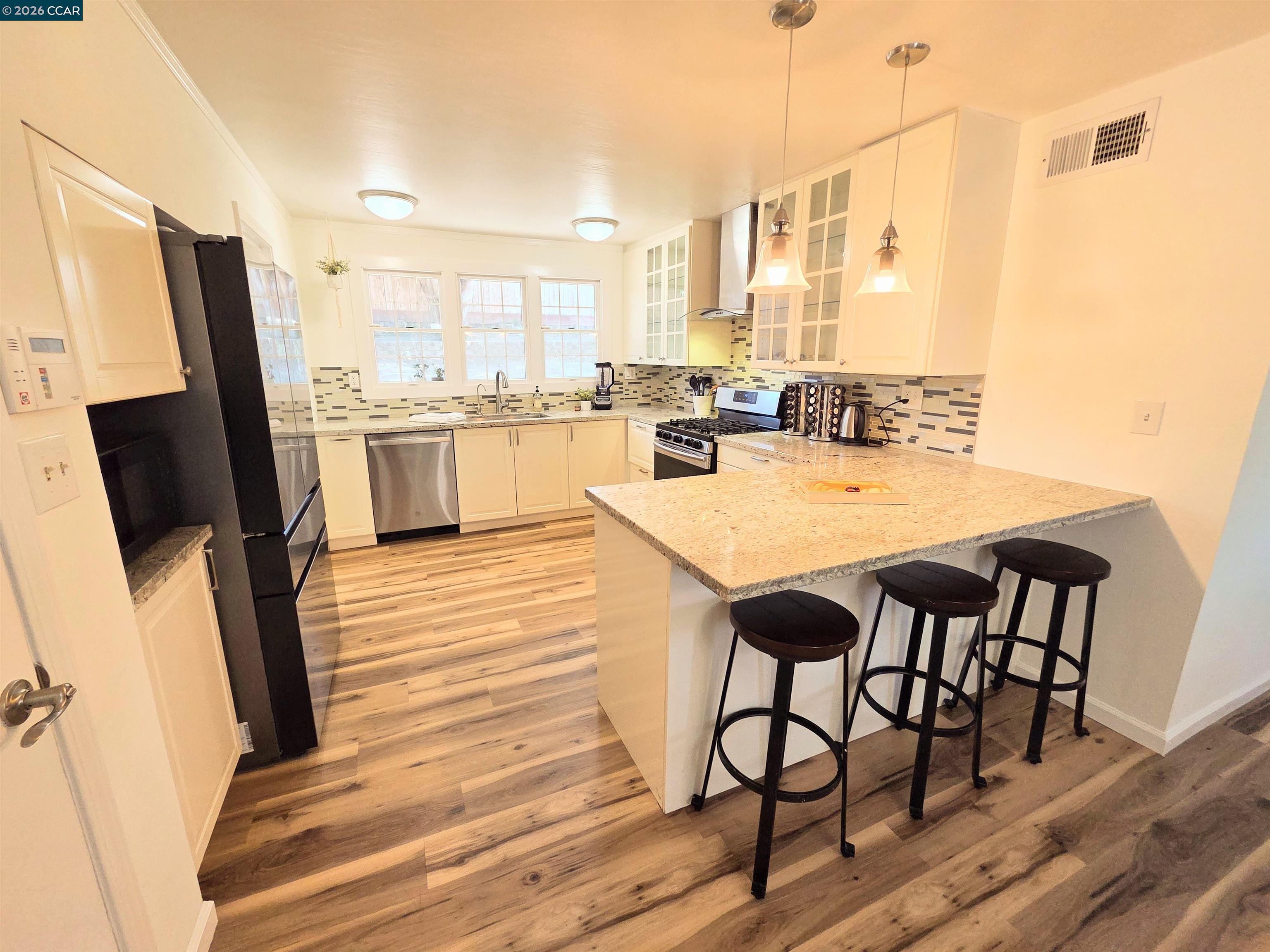 Detail Gallery Image 11 of 33 For 4218 Heights Ave, Pittsburg,  CA 94565 - 3 Beds | 2 Baths