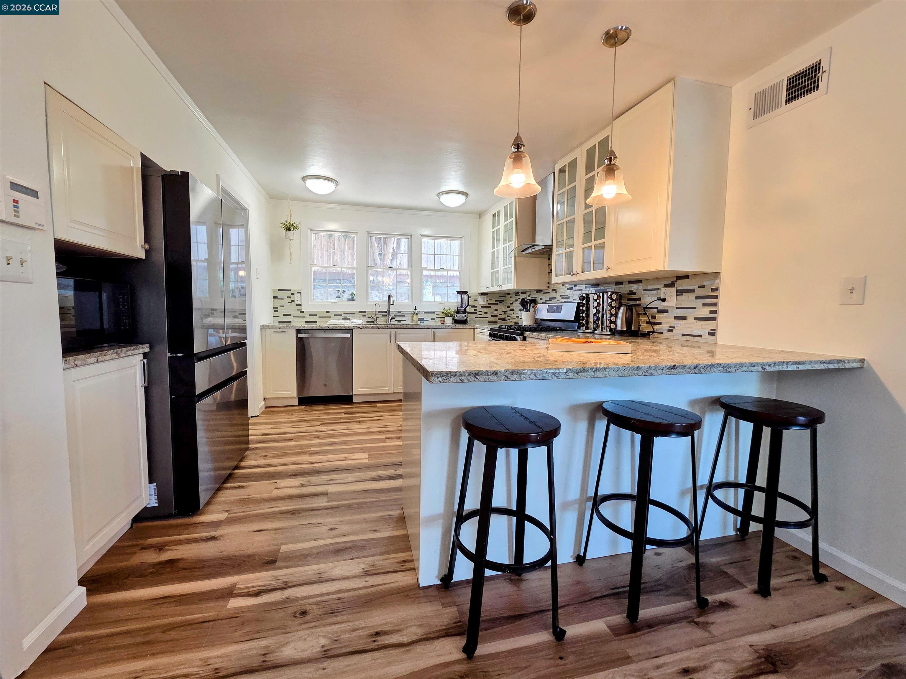 Detail Gallery Image 12 of 33 For 4218 Heights Ave, Pittsburg,  CA 94565 - 3 Beds | 2 Baths