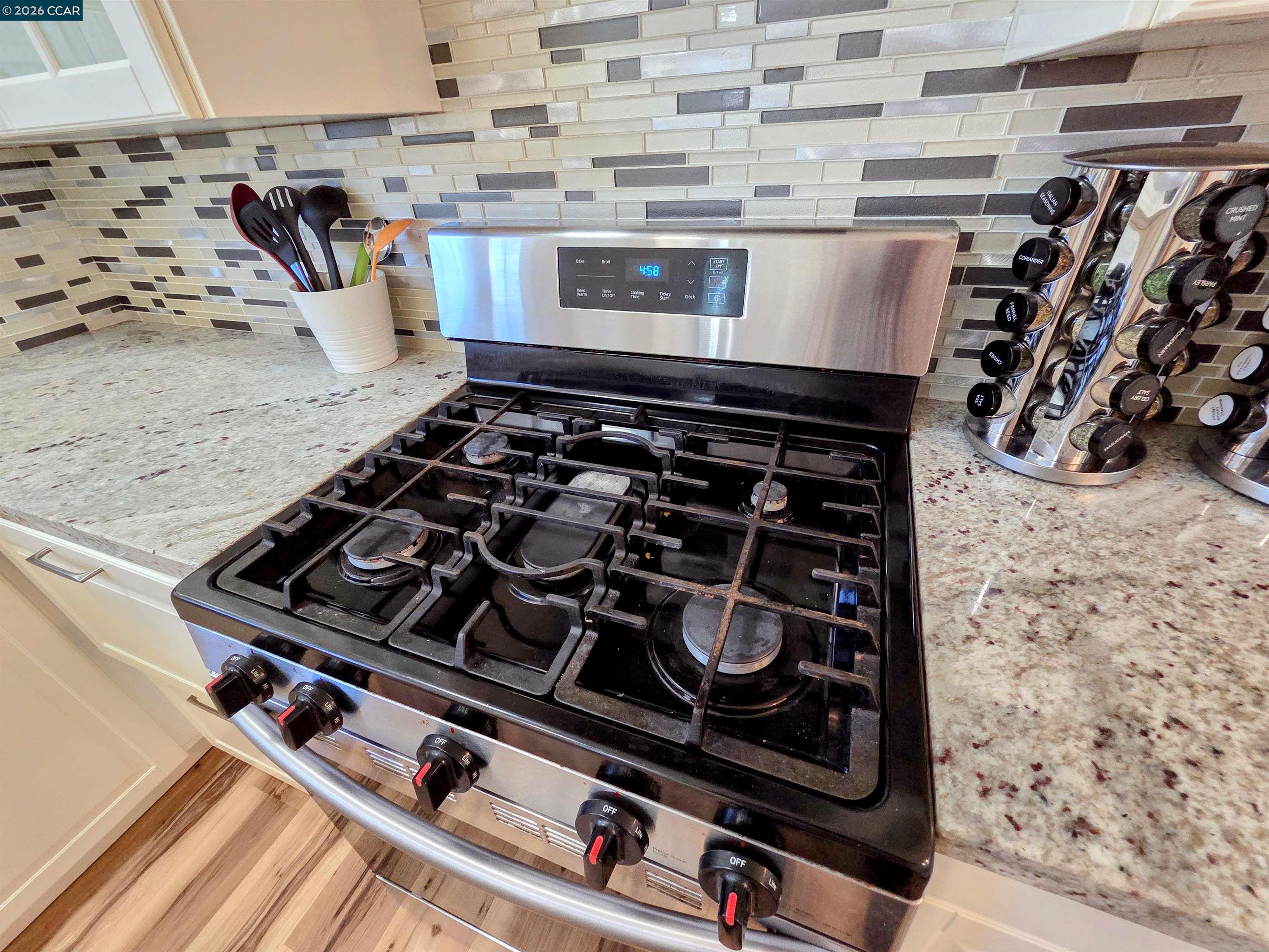 Detail Gallery Image 15 of 33 For 4218 Heights Ave, Pittsburg,  CA 94565 - 3 Beds | 2 Baths