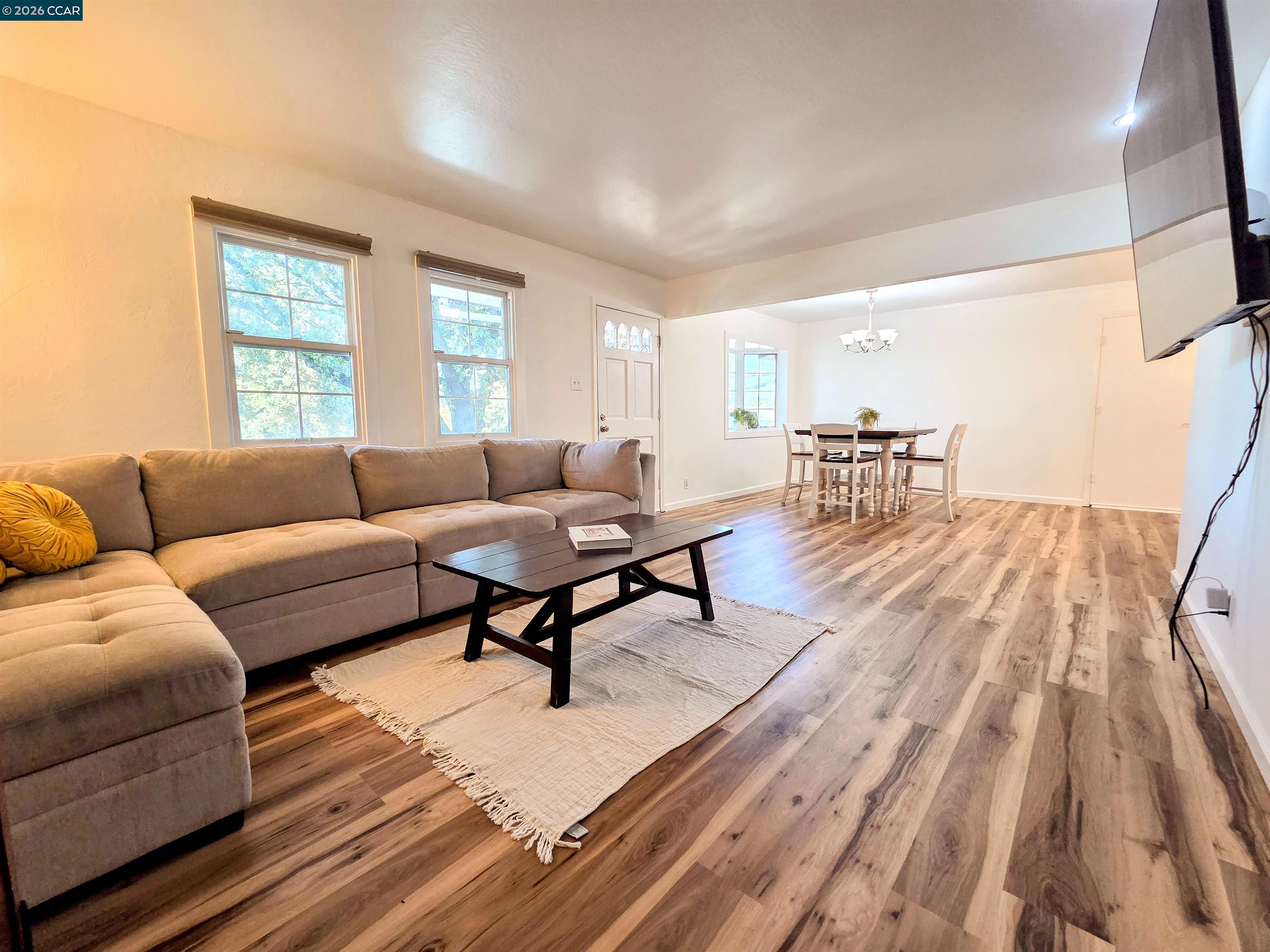 Detail Gallery Image 4 of 33 For 4218 Heights Ave, Pittsburg,  CA 94565 - 3 Beds | 2 Baths