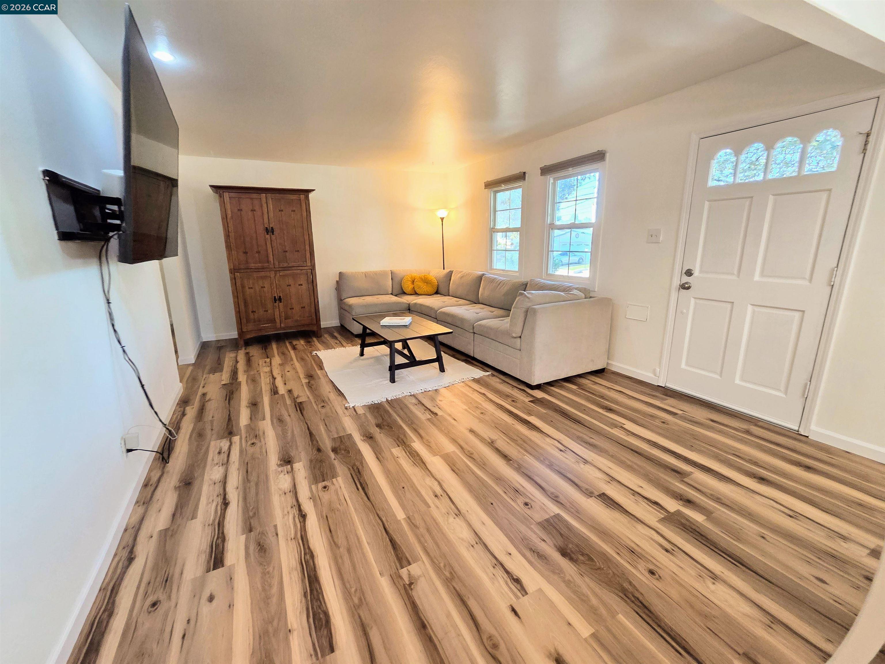 Detail Gallery Image 5 of 33 For 4218 Heights Ave, Pittsburg,  CA 94565 - 3 Beds | 2 Baths