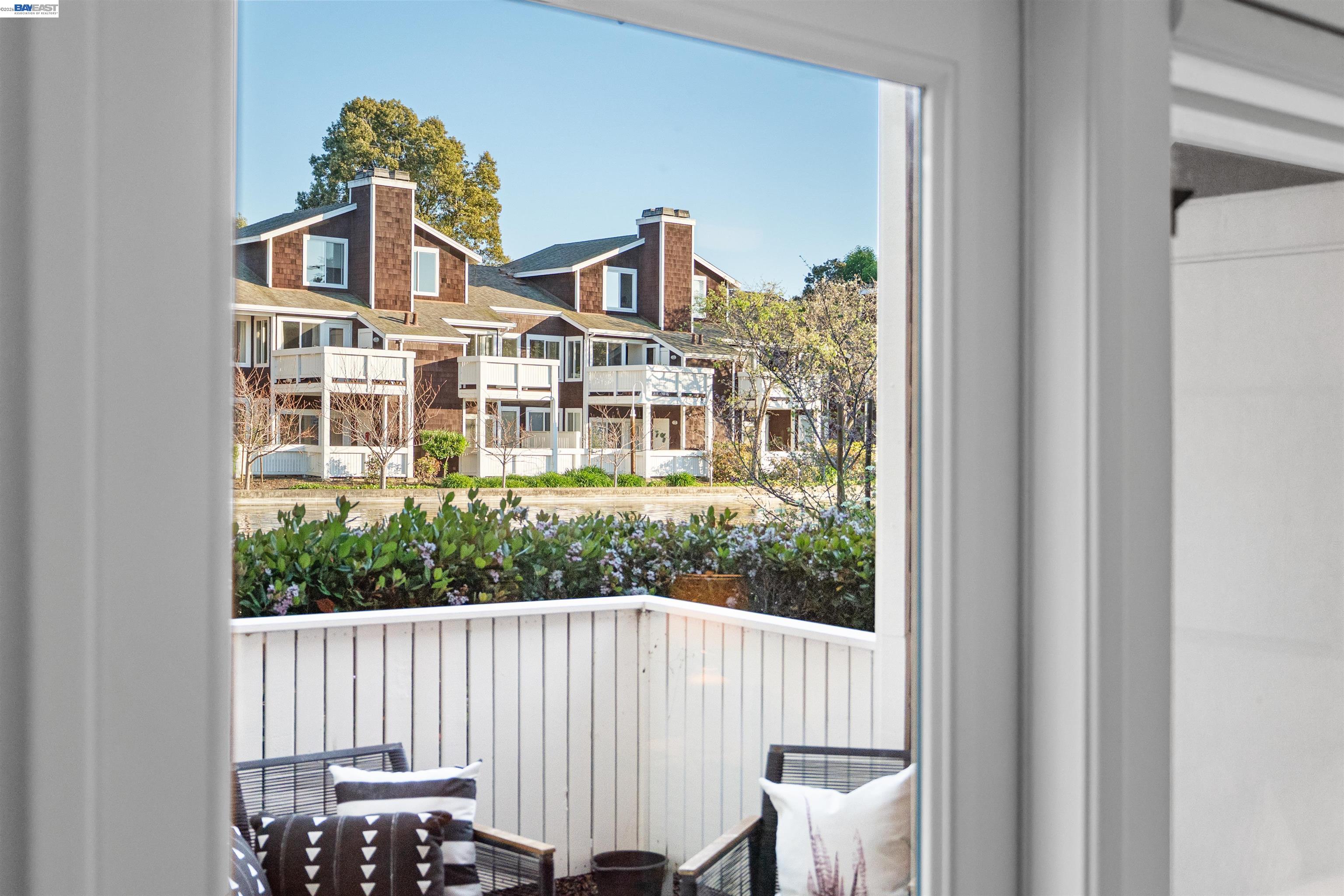 Detail Gallery Image 16 of 35 For 15 Marina Lakes Drive, Richmond,  CA 94804 - 2 Beds | 1 Baths