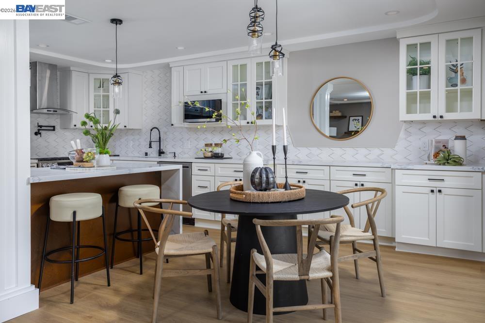 Detail Gallery Image 3 of 26 For 1301 Leisure Lane #6,  Walnut Creek,  CA 94595 - 2 Beds | 2 Baths