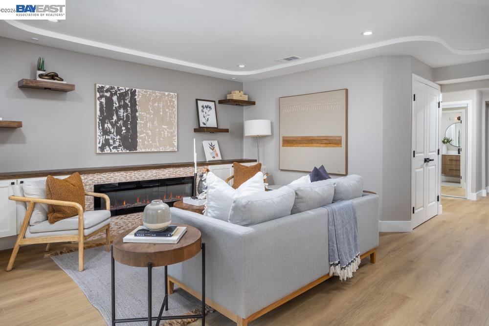 Detail Gallery Image 6 of 26 For 1301 Leisure Lane #6,  Walnut Creek,  CA 94595 - 2 Beds | 2 Baths