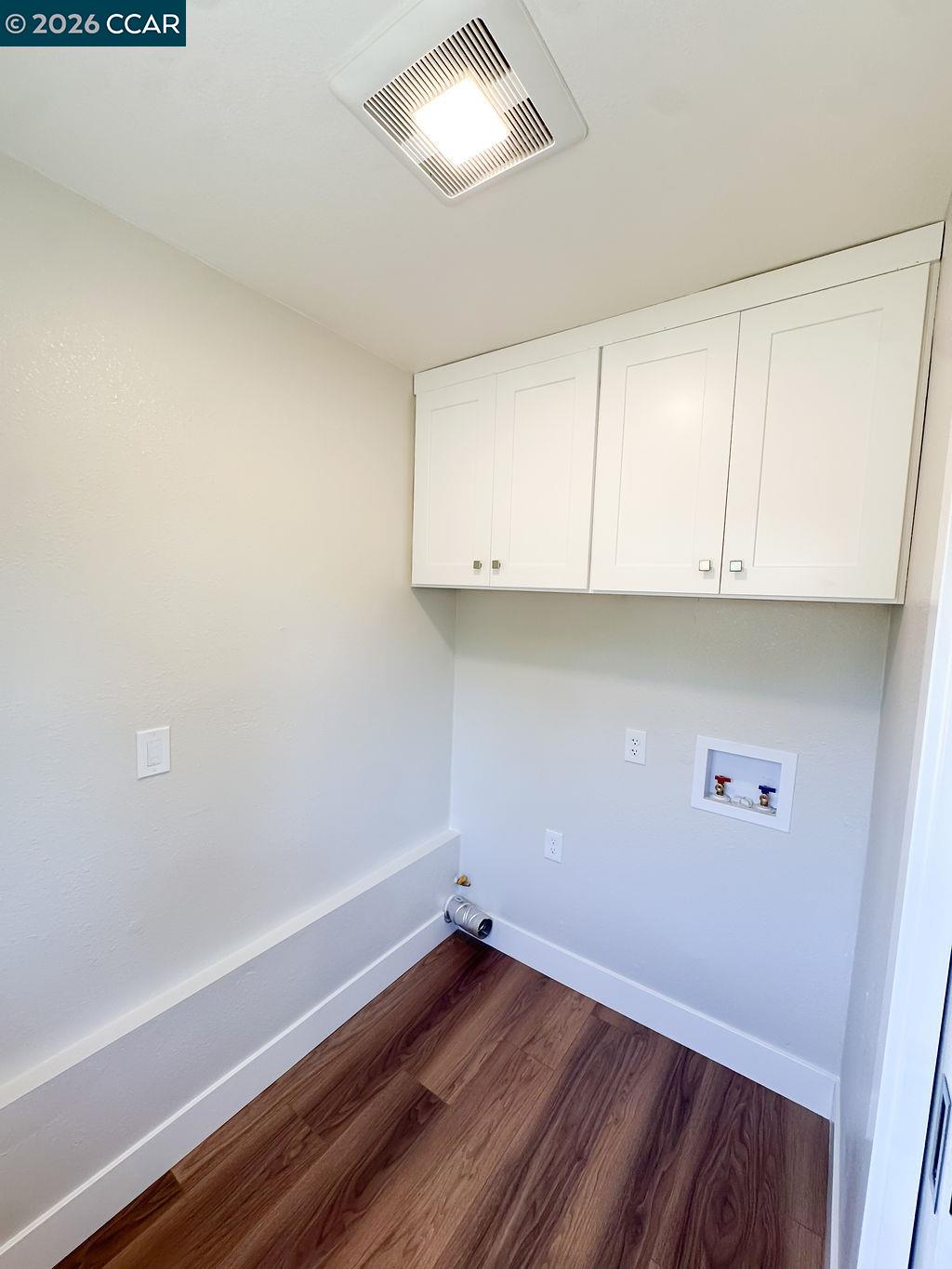 Detail Gallery Image 11 of 24 For 2061 Sherman Dr, Pleasant Hill,  CA 94523 - 3 Beds | 1/1 Baths