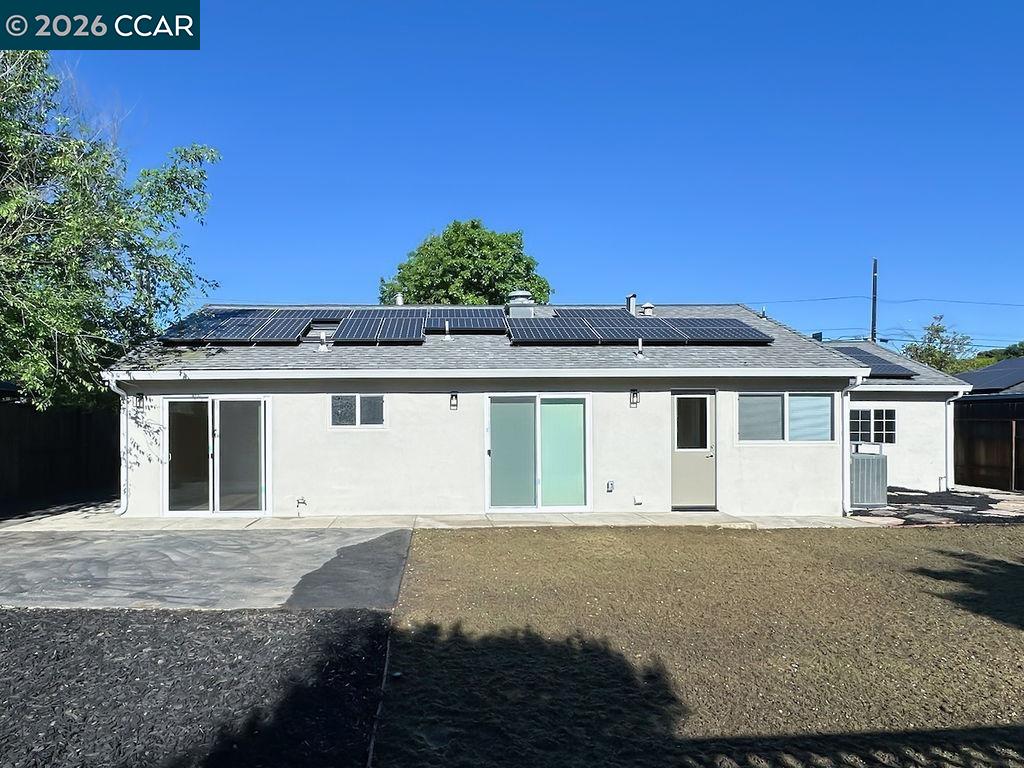 Detail Gallery Image 20 of 24 For 2061 Sherman Dr, Pleasant Hill,  CA 94523 - 3 Beds | 1/1 Baths