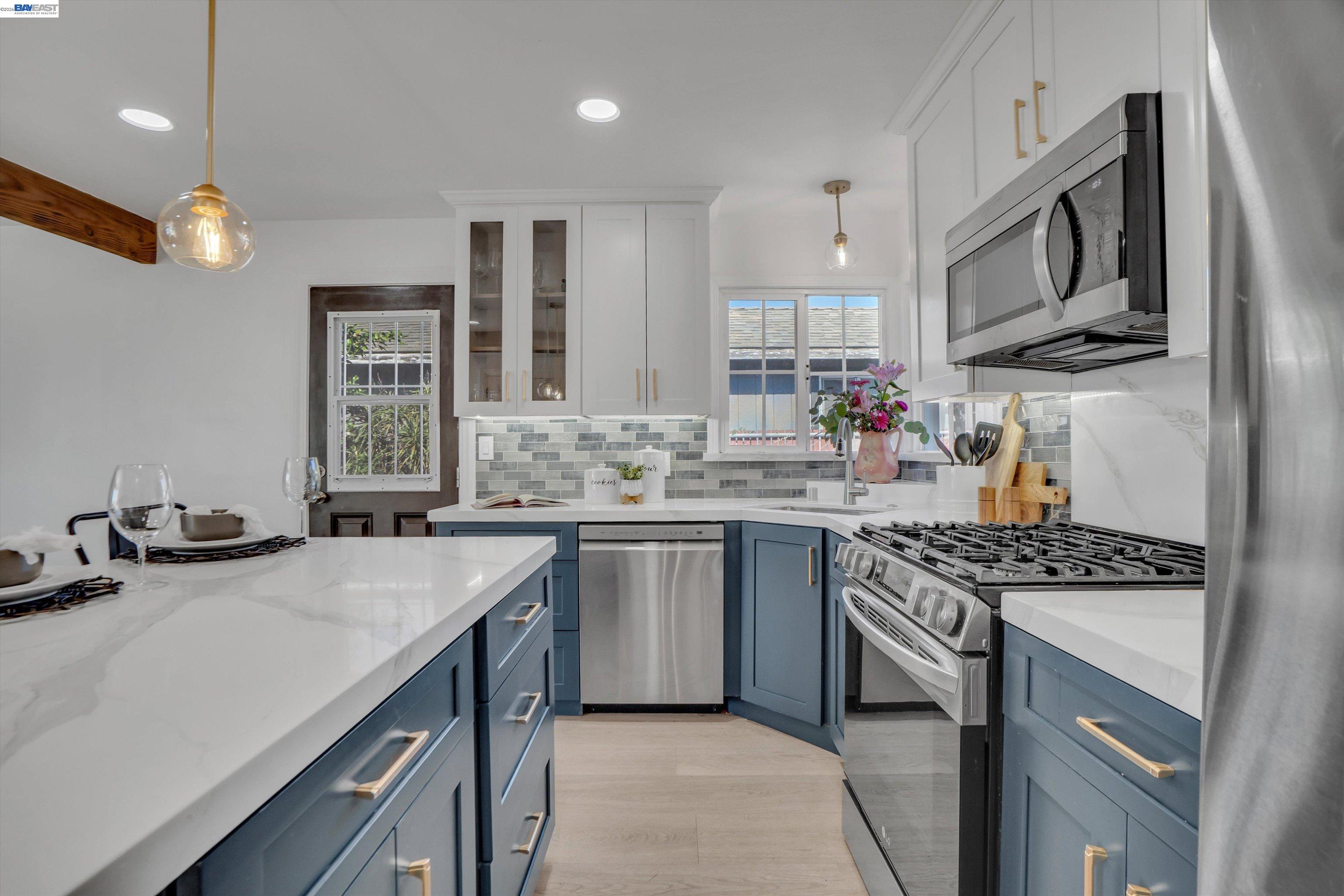 Detail Gallery Image 11 of 35 For 513 F St, Union City,  CA 94587 - 4 Beds | 1/1 Baths