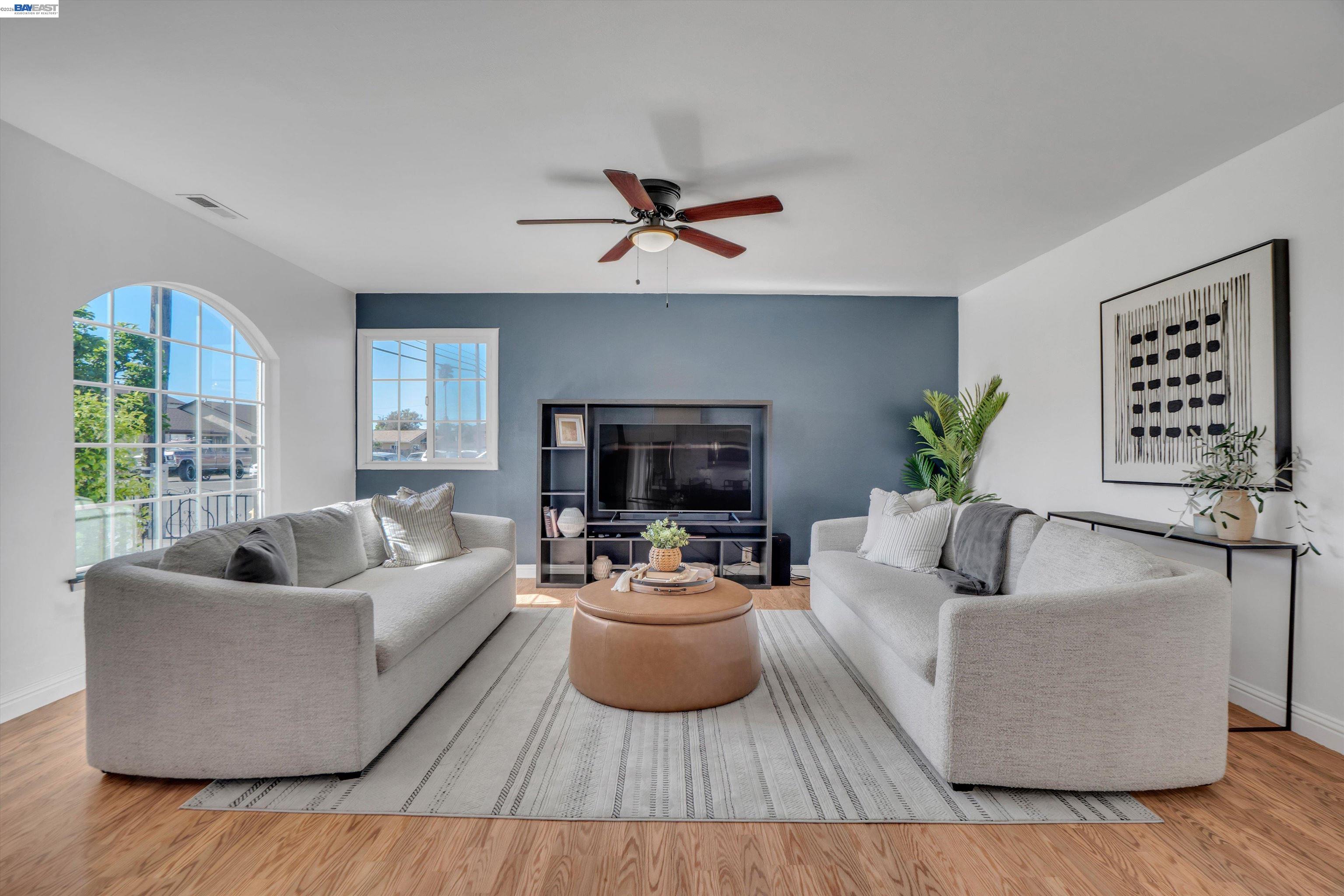 Detail Gallery Image 5 of 35 For 513 F St, Union City,  CA 94587 - 4 Beds | 1/1 Baths