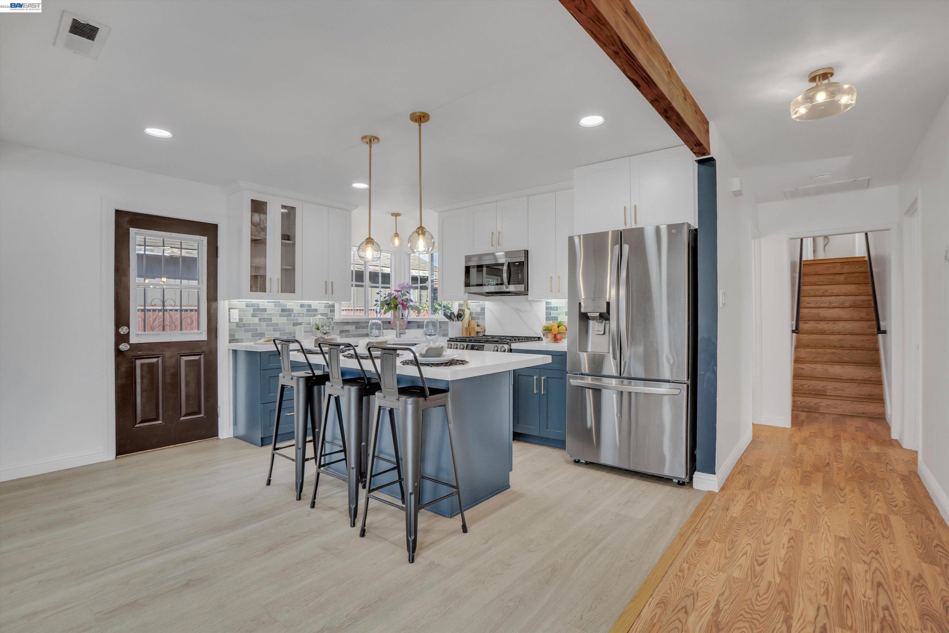 Detail Gallery Image 9 of 35 For 513 F St, Union City,  CA 94587 - 4 Beds | 1/1 Baths