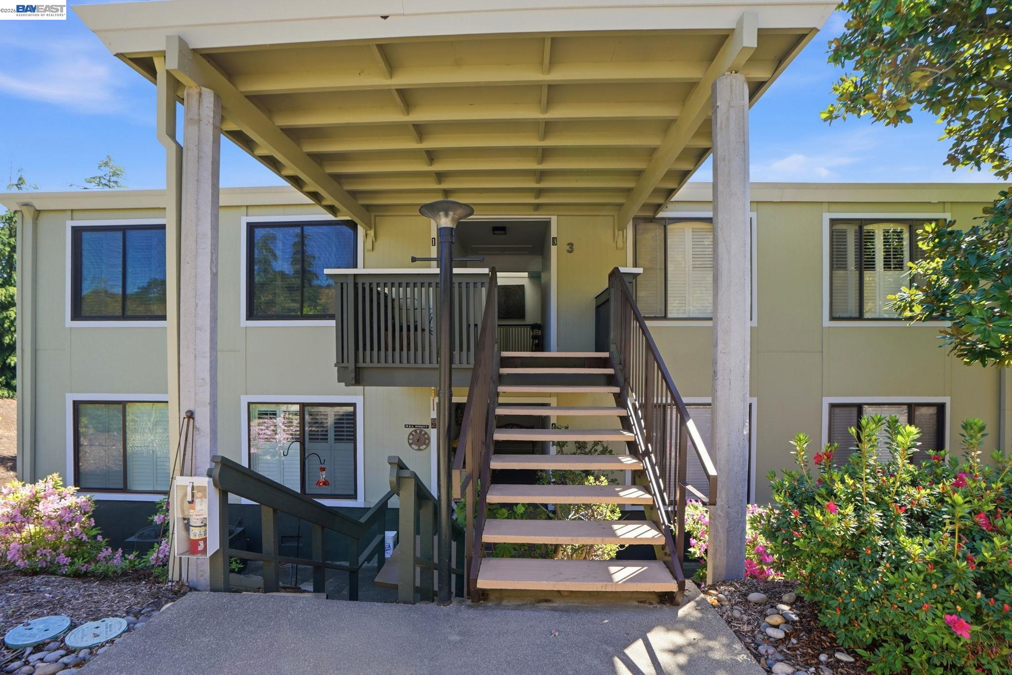 Photo #2: 41129920 Listing: Photo #2