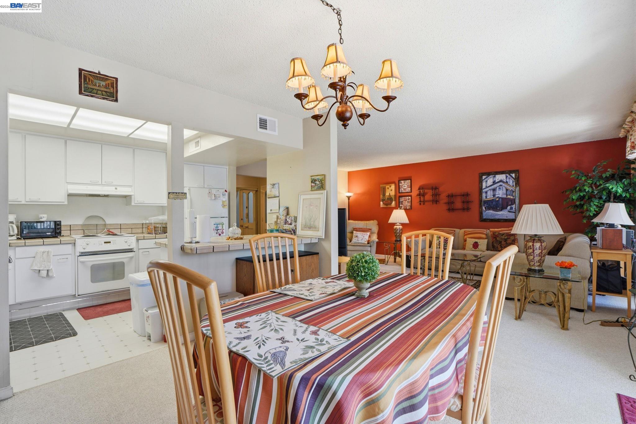 Detail Gallery Image 12 of 24 For 1732 Oakmont Dr #4,  Walnut Creek,  CA 94595 - 2 Beds | 1 Baths