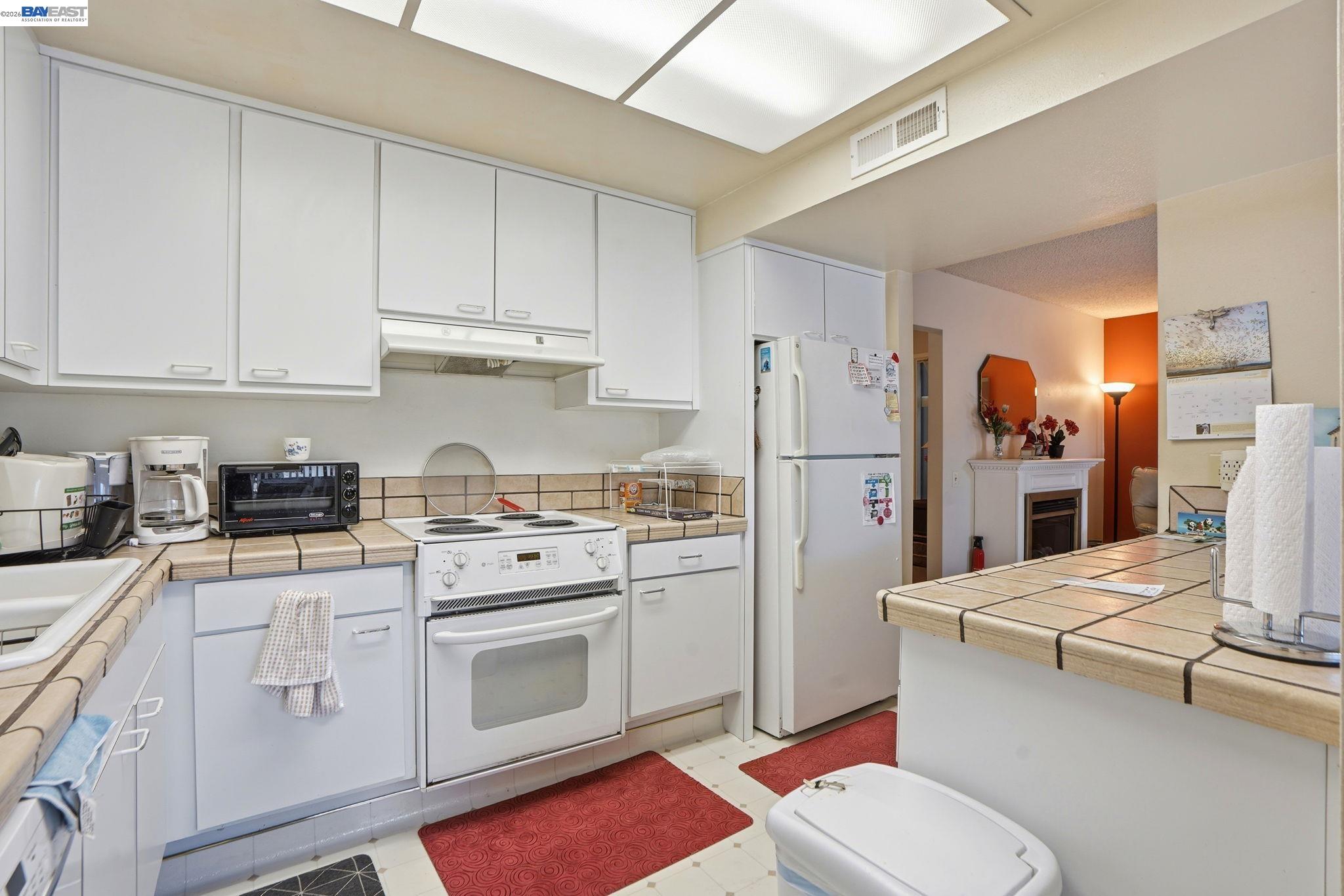 Detail Gallery Image 9 of 24 For 1732 Oakmont Dr #4,  Walnut Creek,  CA 94595 - 2 Beds | 1 Baths