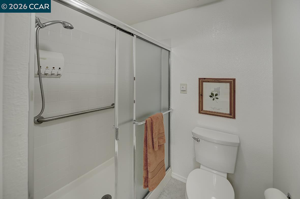 Detail Gallery Image 22 of 43 For 1840 Tice Creek Dr #2110,  Walnut Creek,  CA 94595 - 2 Beds | 1/1 Baths