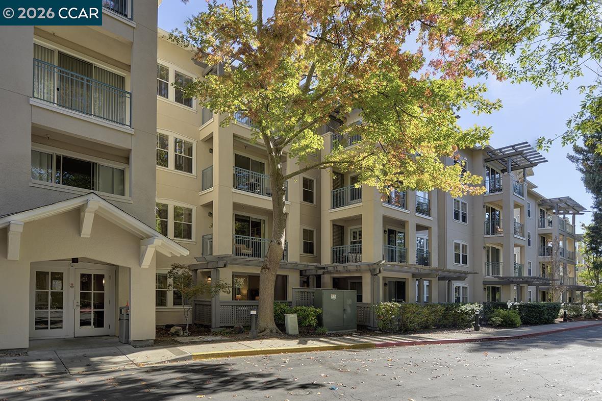 Detail Gallery Image 28 of 43 For 1840 Tice Creek Dr #2110,  Walnut Creek,  CA 94595 - 2 Beds | 1/1 Baths