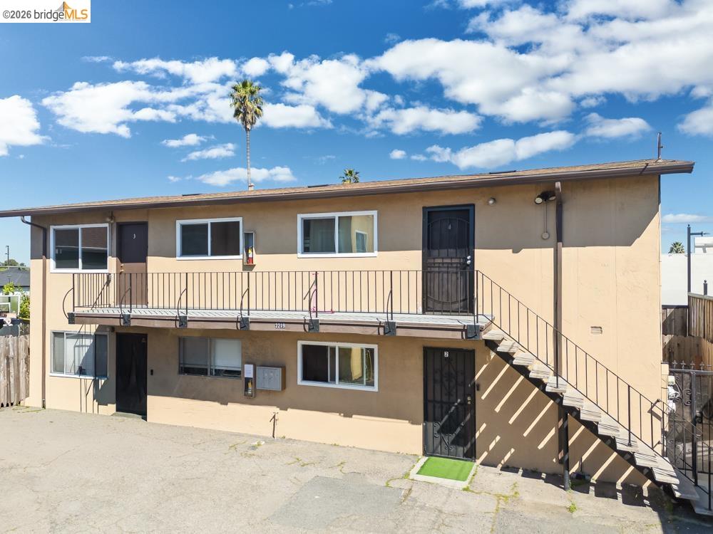 Detail Gallery Image 4 of 13 For 2215 Dover Ave, San Pablo,  CA 94806 - – Beds | – Baths