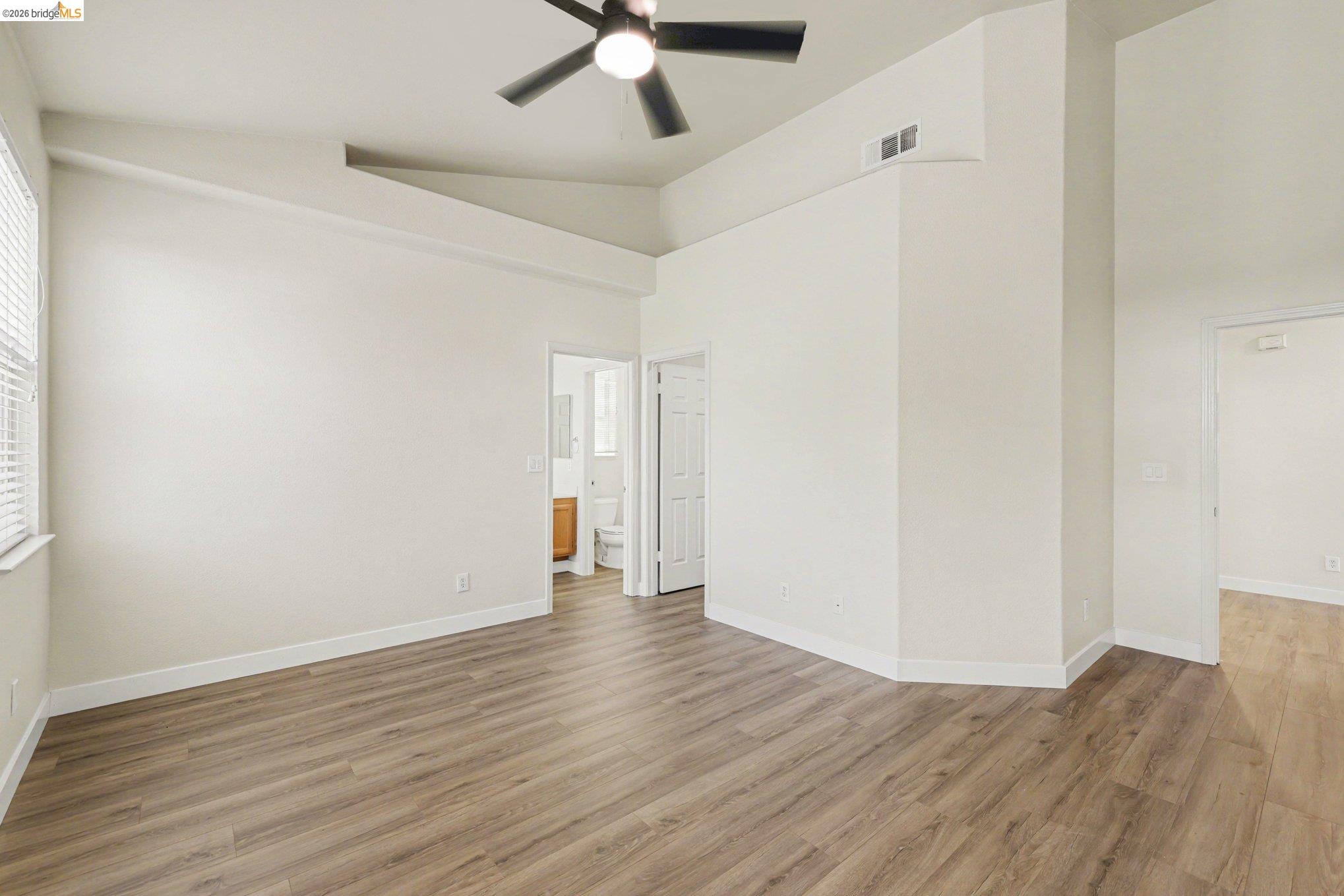 Detail Gallery Image 14 of 25 For 2109 Bedrock Way, Antioch,  CA 94509 - 4 Beds | 2 Baths