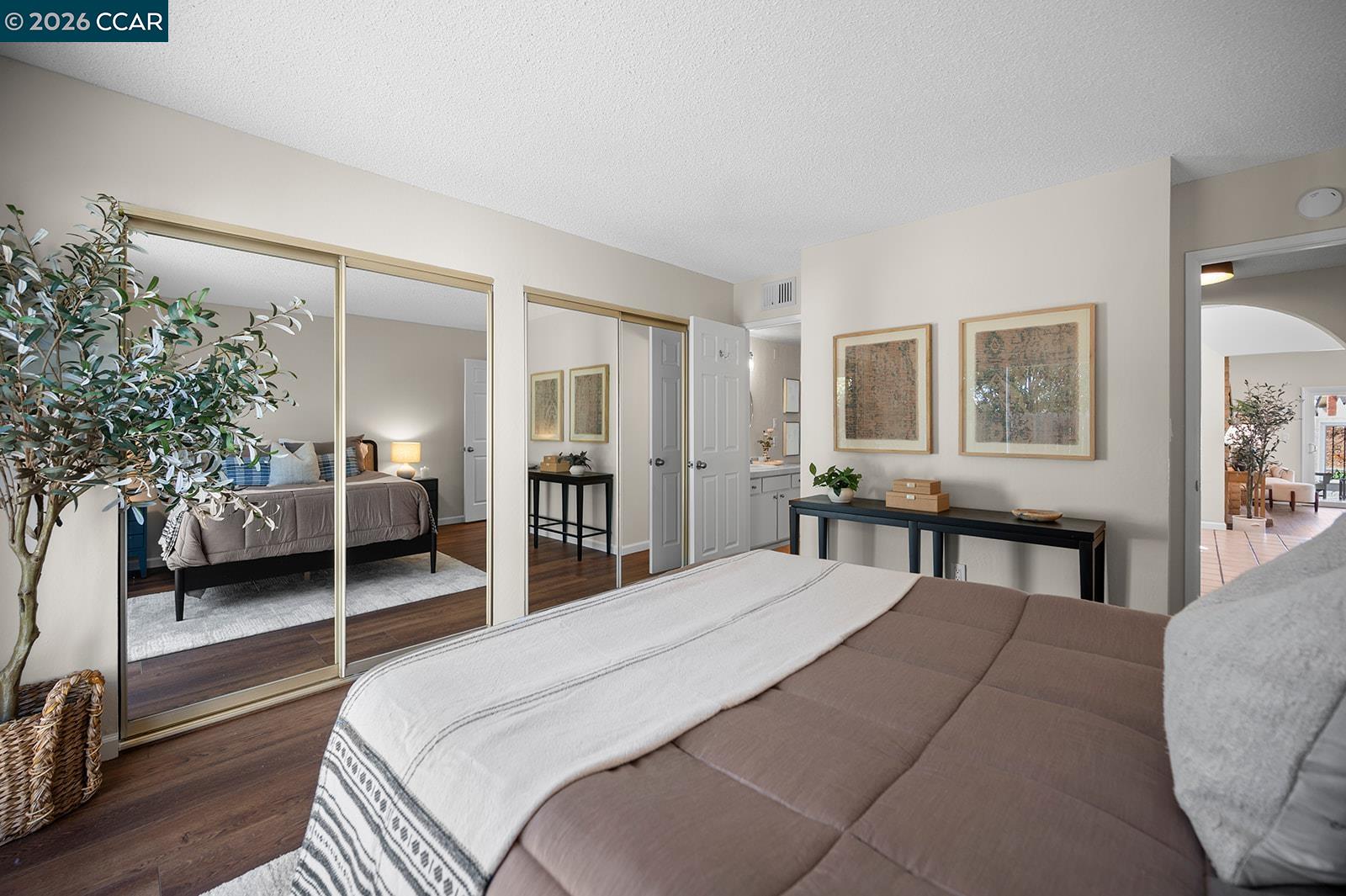 Detail Gallery Image 16 of 30 For 425 Glacier Dr, Martinez,  CA 94553 - 2 Beds | 1/1 Baths