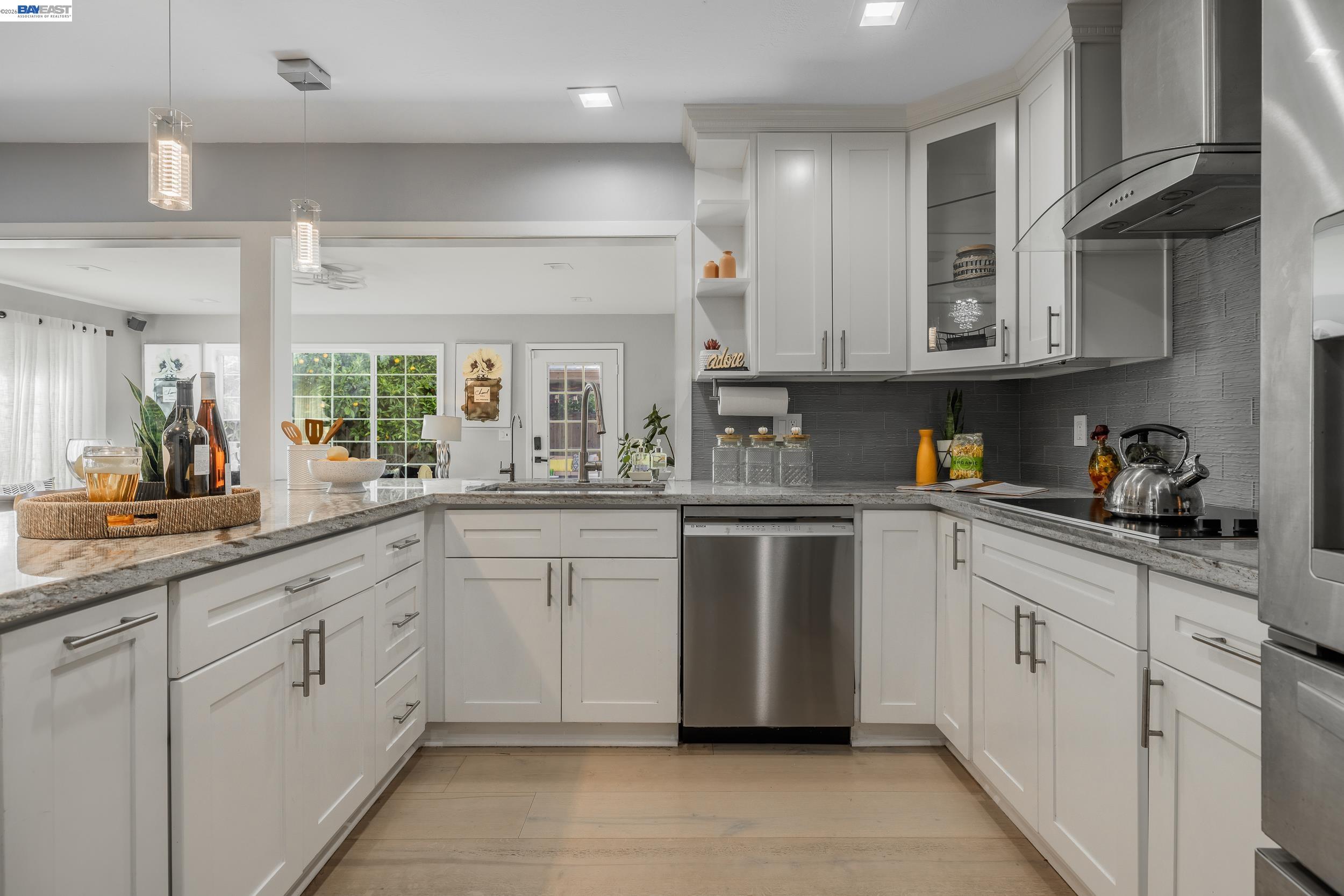 Detail Gallery Image 7 of 39 For 3766 Pinewood Pl, Santa Clara,  CA 95054 - 3 Beds | 2 Baths