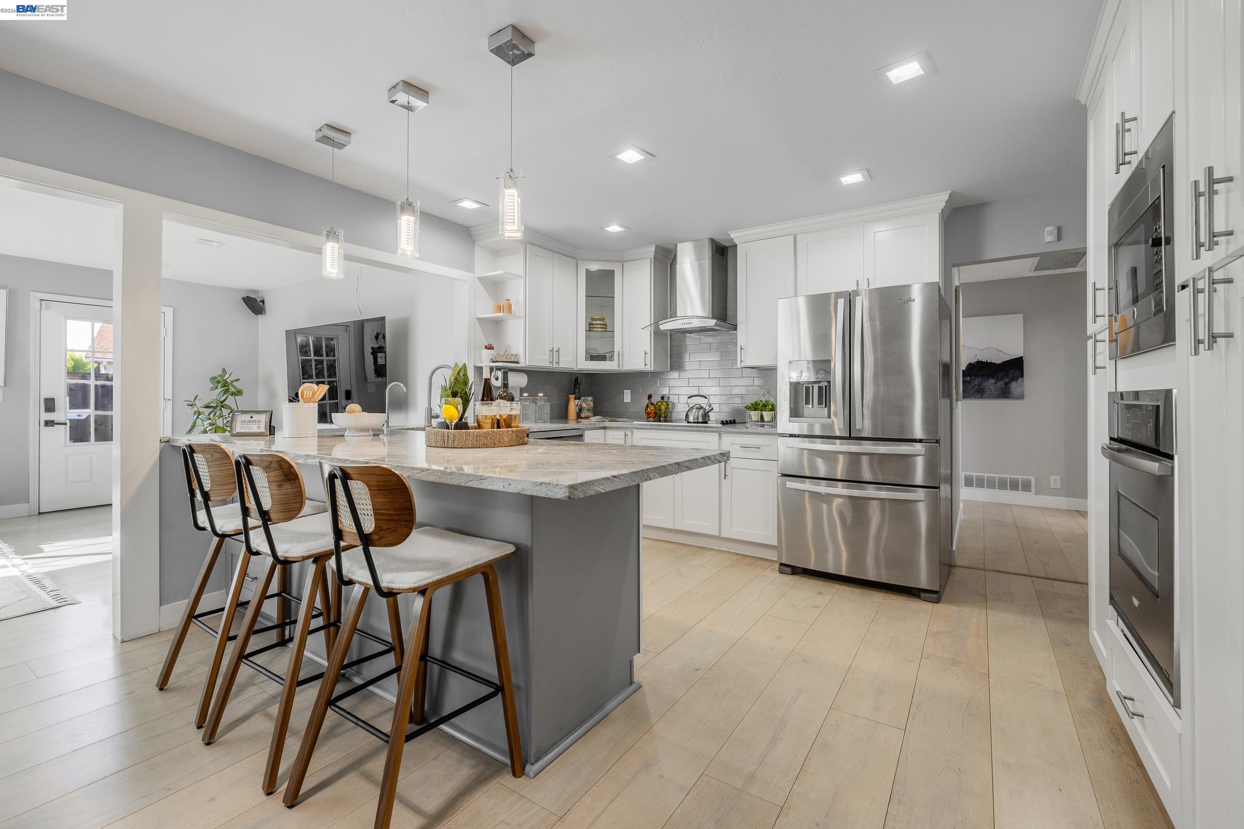 Detail Gallery Image 8 of 39 For 3766 Pinewood Pl, Santa Clara,  CA 95054 - 3 Beds | 2 Baths