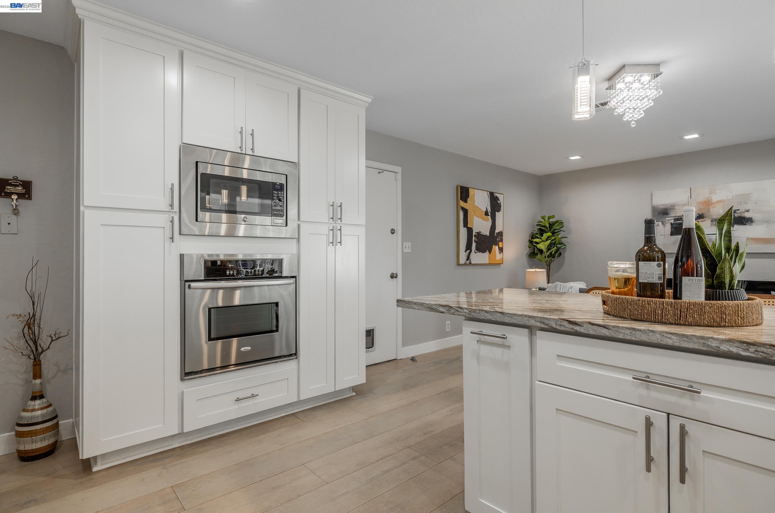 Detail Gallery Image 9 of 39 For 3766 Pinewood Pl, Santa Clara,  CA 95054 - 3 Beds | 2 Baths