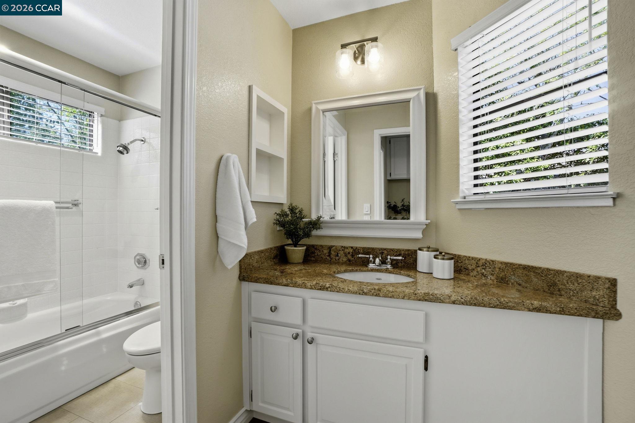 Detail Gallery Image 29 of 50 For 21 Royston Walk, Pleasant Hill,  CA 94523-2078 - 3 Beds | 2/1 Baths