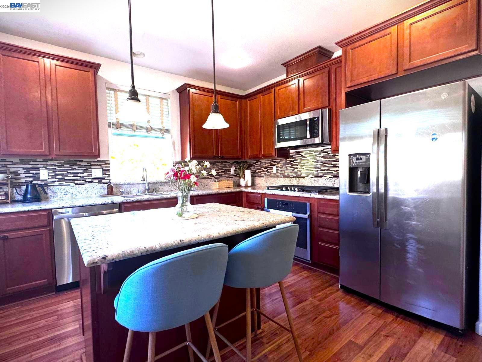 Photo #8: 41129937 Listing: Photo #8