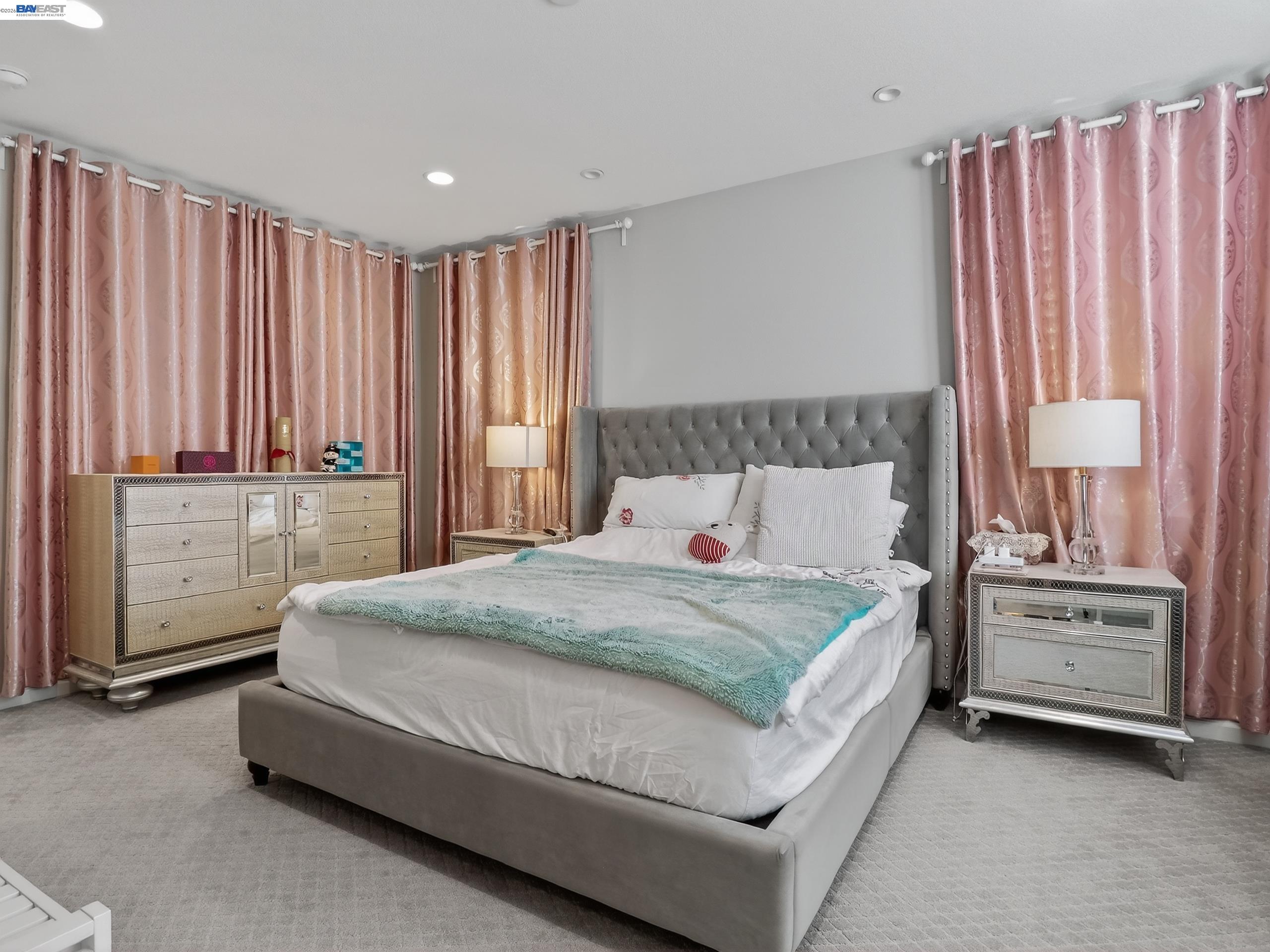 Detail Gallery Image 19 of 34 For 5030 Brook Valley Loop, San Jose,  CA 95136 - 3 Beds | 2/1 Baths