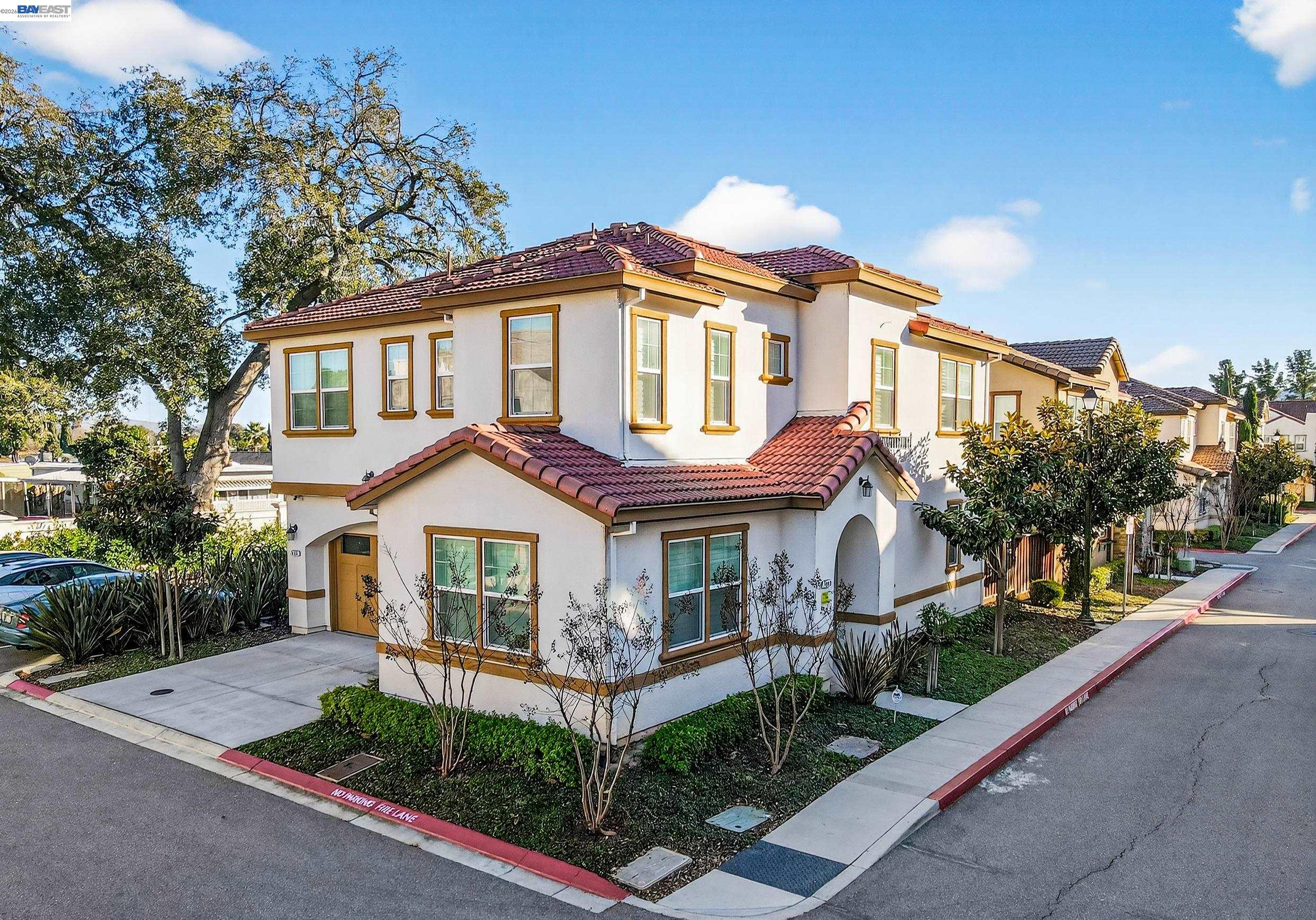 Detail Gallery Image 28 of 34 For 5030 Brook Valley Loop, San Jose,  CA 95136 - 3 Beds | 2/1 Baths