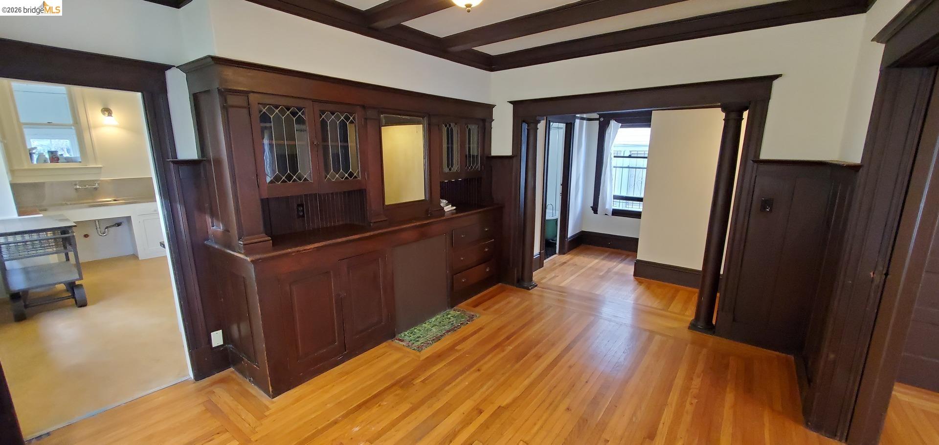 Front Image Thumbnail for EB41129945