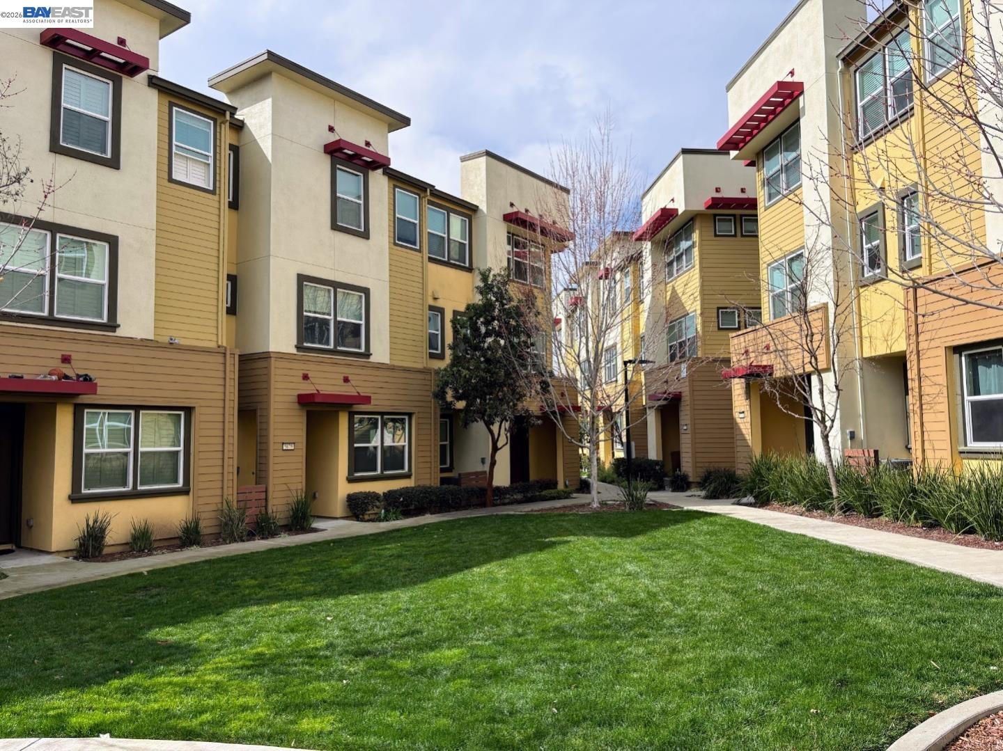 Photo #4: 41129947 Listing: Photo #4