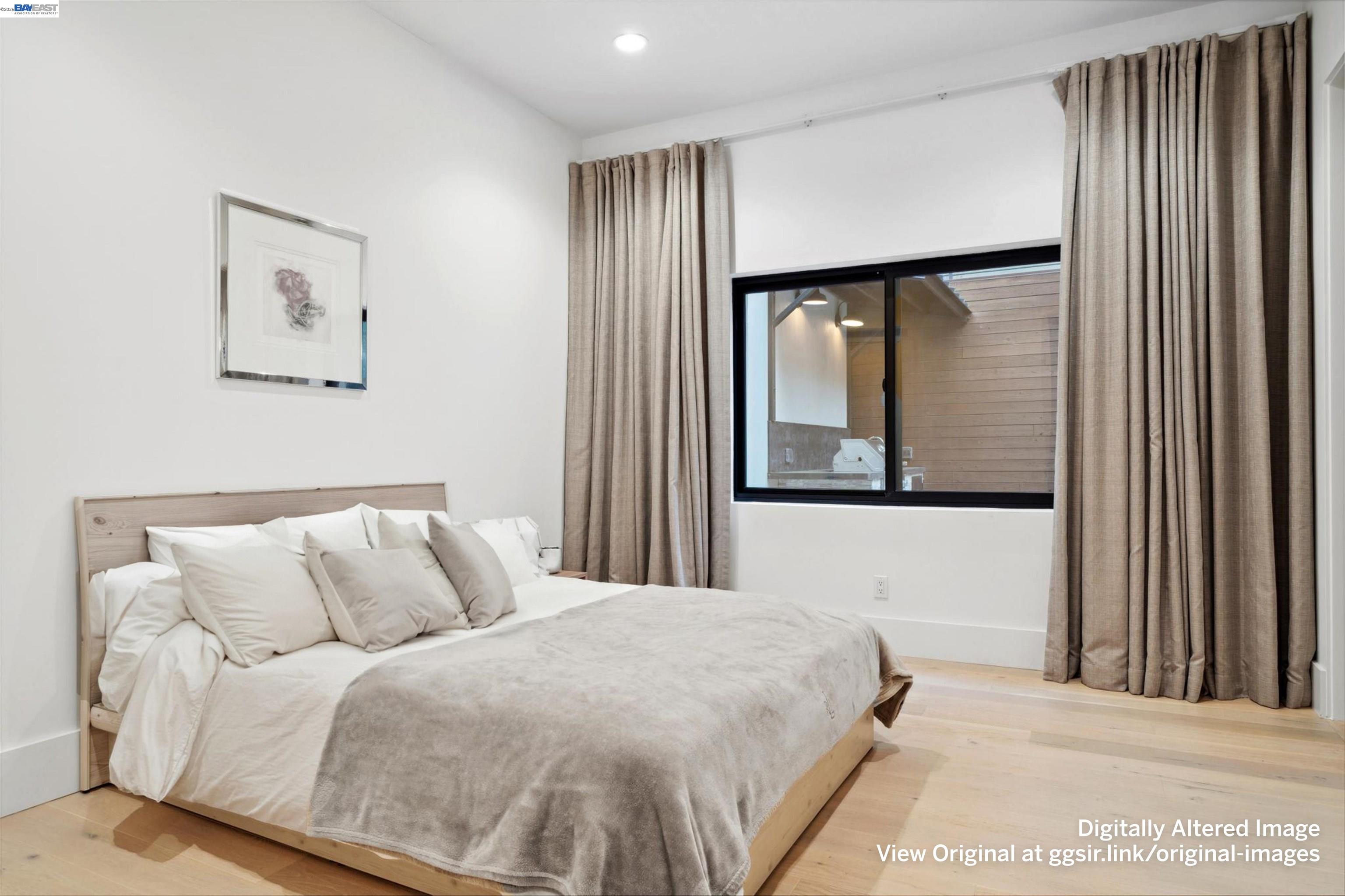 Detail Gallery Image 33 of 60 For 3 West Cir, Oakland,  CA 94611 - 4 Beds | 4/1 Baths