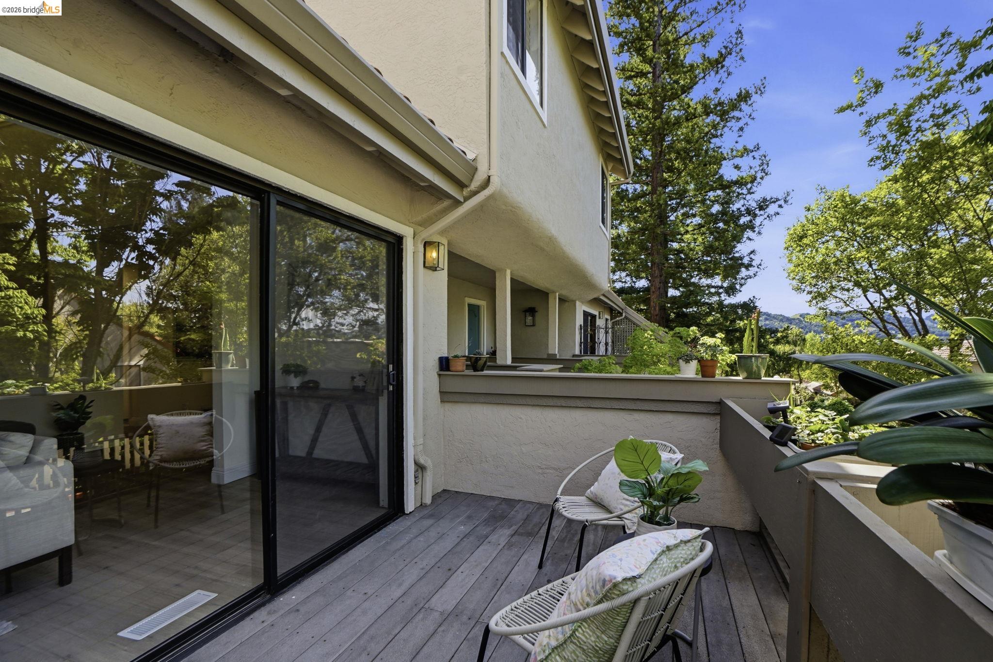 Detail Gallery Image 25 of 31 For 239 Paseo Bernal, Moraga,  CA 94556 - 3 Beds | 3 Baths