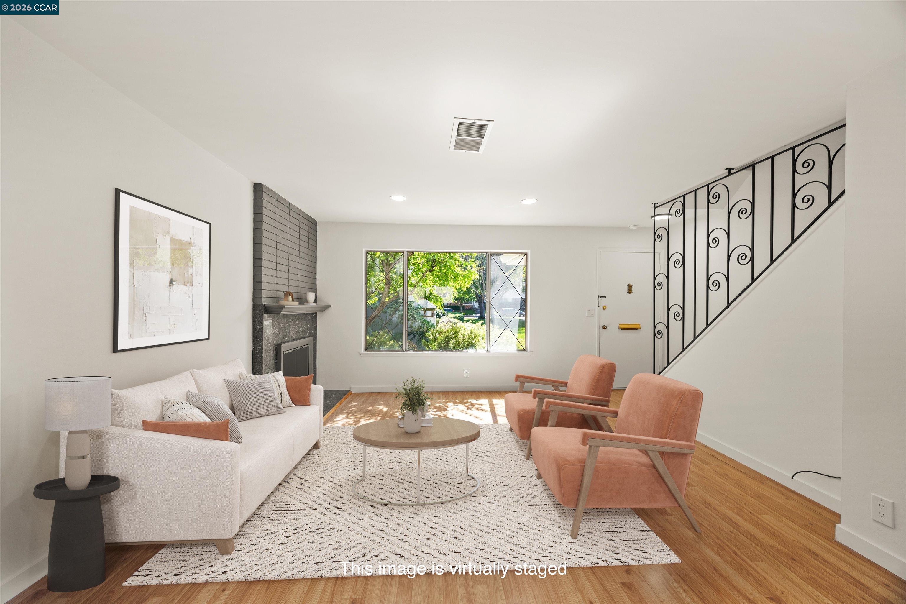 Photo #2: 41129968 Listing: Photo #2