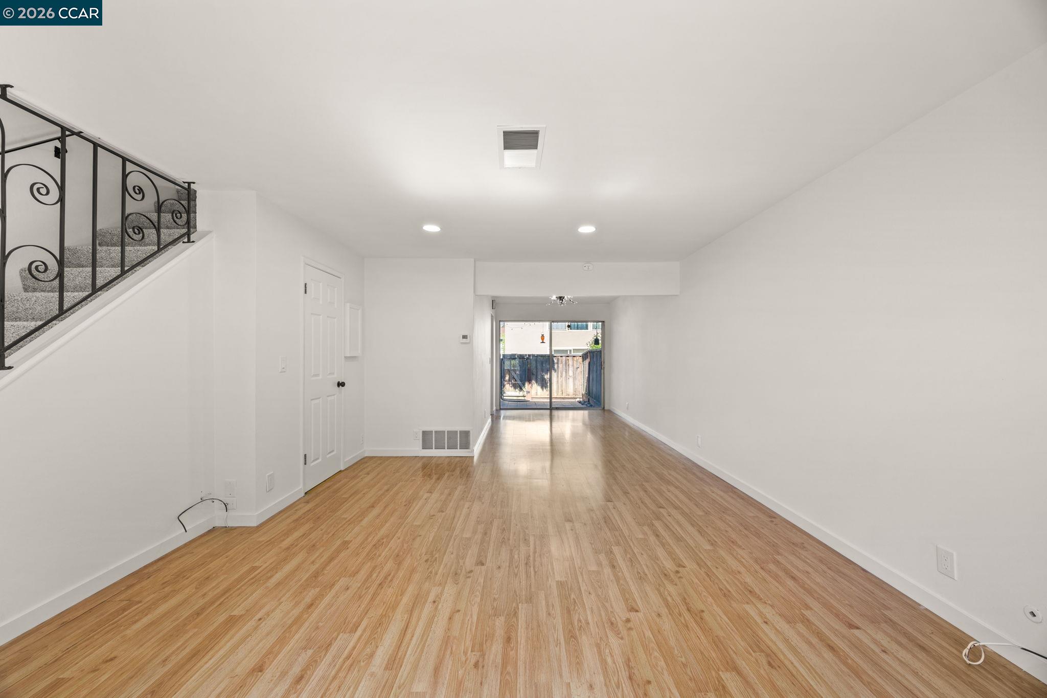 Detail Gallery Image 13 of 29 For 36 Miramonte Dr, Moraga,  CA 94556 - 2 Beds | 1/1 Baths