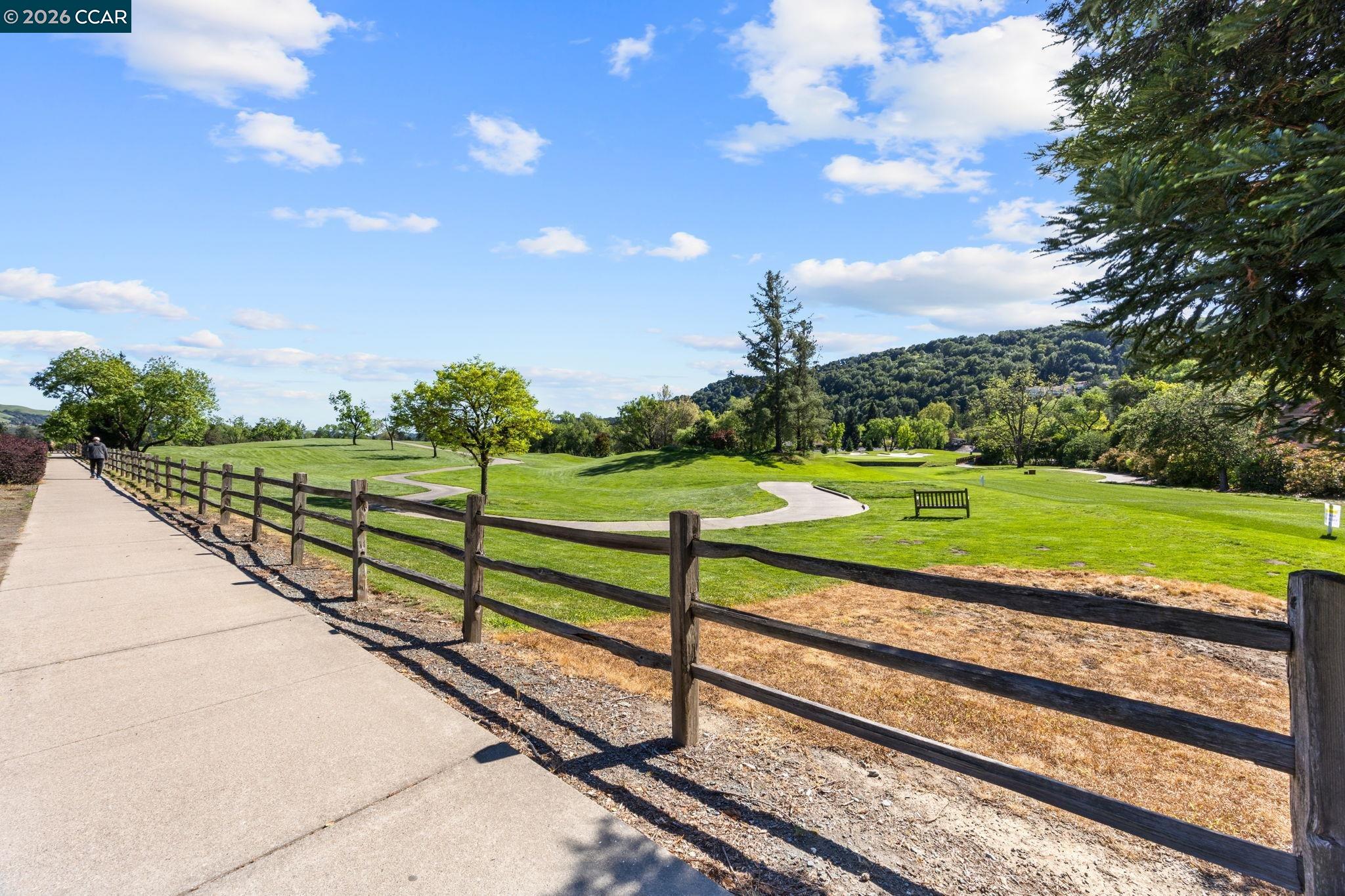 Detail Gallery Image 22 of 29 For 36 Miramonte Dr, Moraga,  CA 94556 - 2 Beds | 1/1 Baths