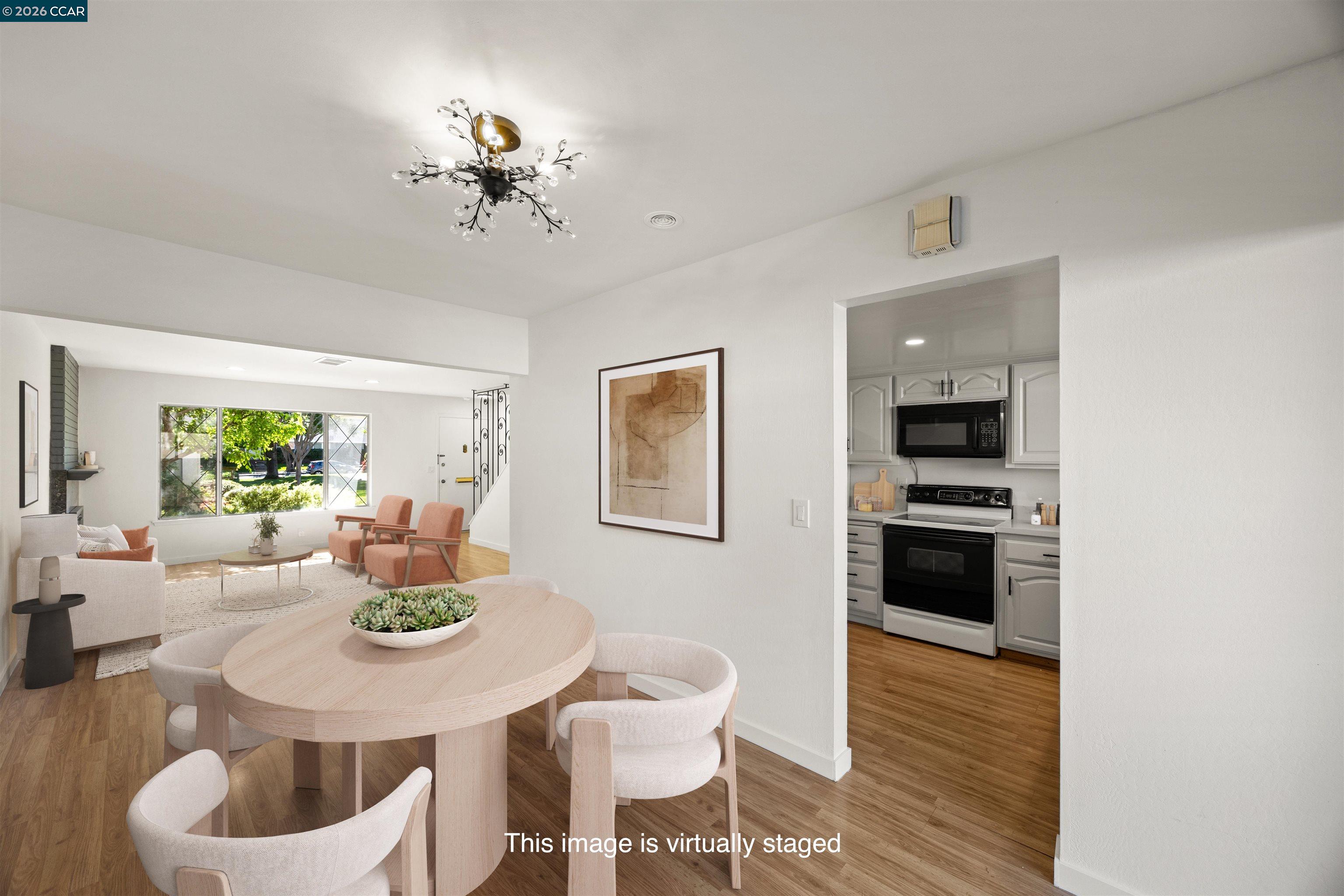 Detail Gallery Image 5 of 29 For 36 Miramonte Dr, Moraga,  CA 94556 - 2 Beds | 1/1 Baths