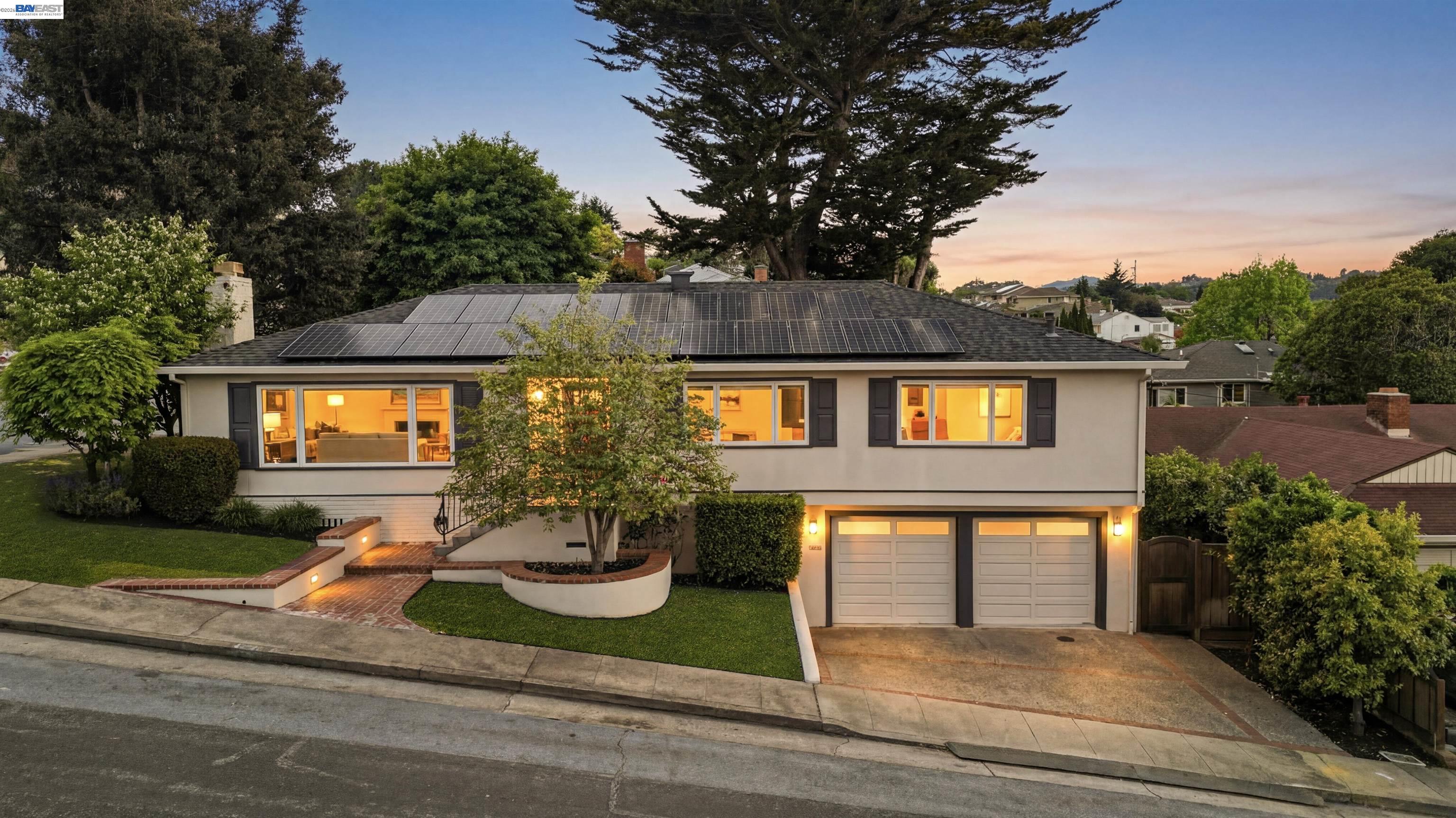 Detail Gallery Image 3 of 60 For 3740 Sky Ct, San Mateo,  CA 94403 - 3 Beds | 2 Baths