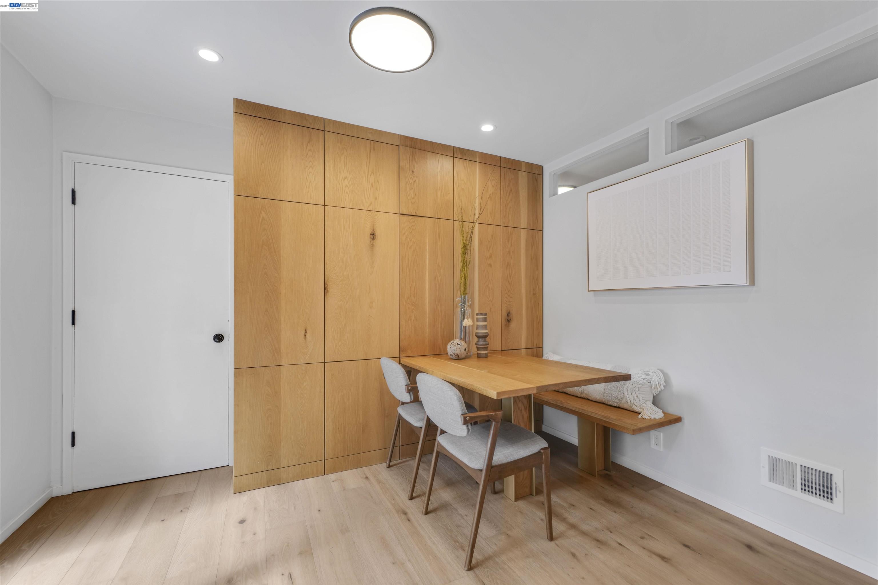 Detail Gallery Image 23 of 60 For 3740 Sky Ct, San Mateo,  CA 94403 - 3 Beds | 2 Baths