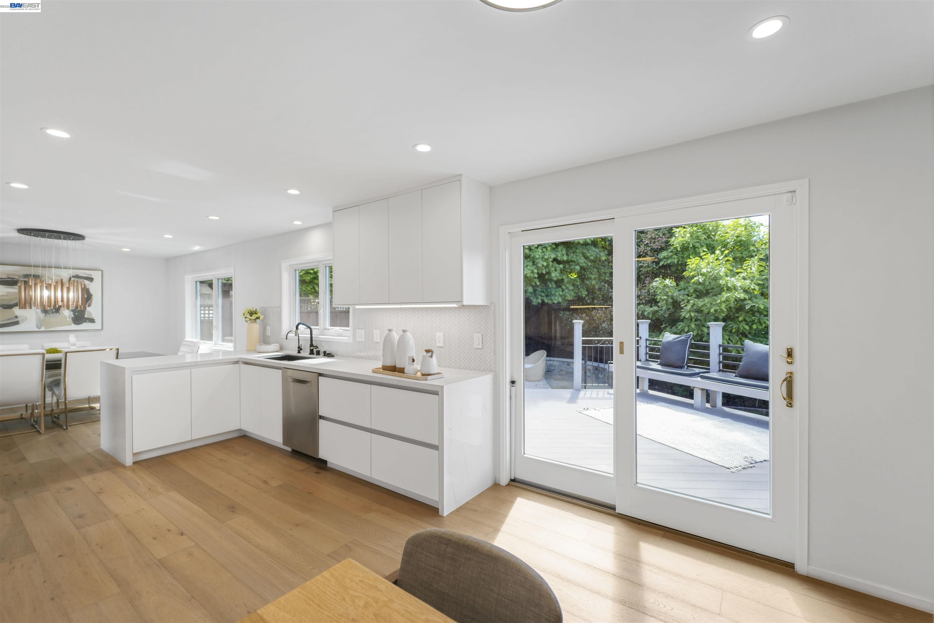 Detail Gallery Image 24 of 60 For 3740 Sky Ct, San Mateo,  CA 94403 - 3 Beds | 2 Baths