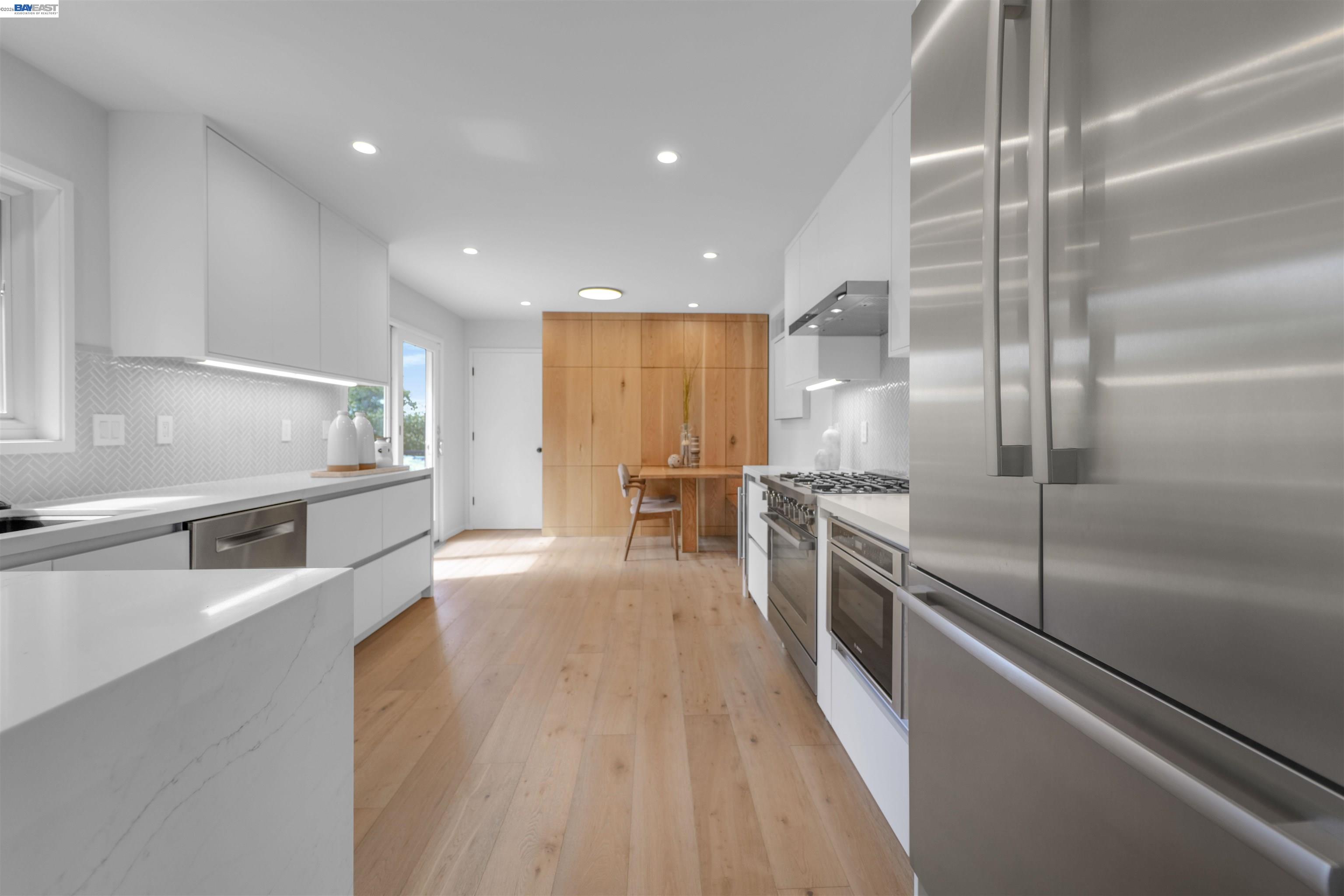 Detail Gallery Image 26 of 60 For 3740 Sky Ct, San Mateo,  CA 94403 - 3 Beds | 2 Baths