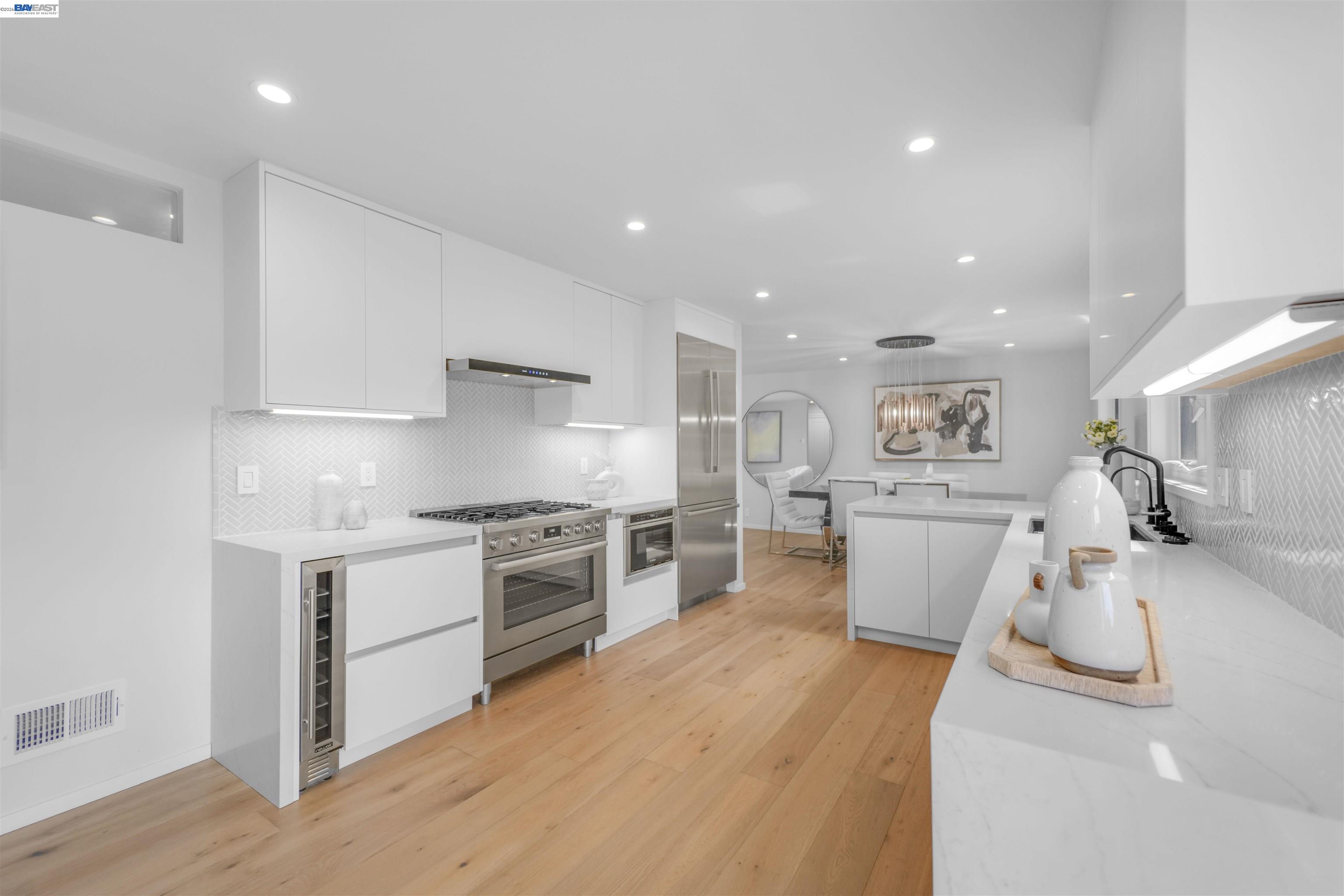 Detail Gallery Image 30 of 60 For 3740 Sky Ct, San Mateo,  CA 94403 - 3 Beds | 2 Baths