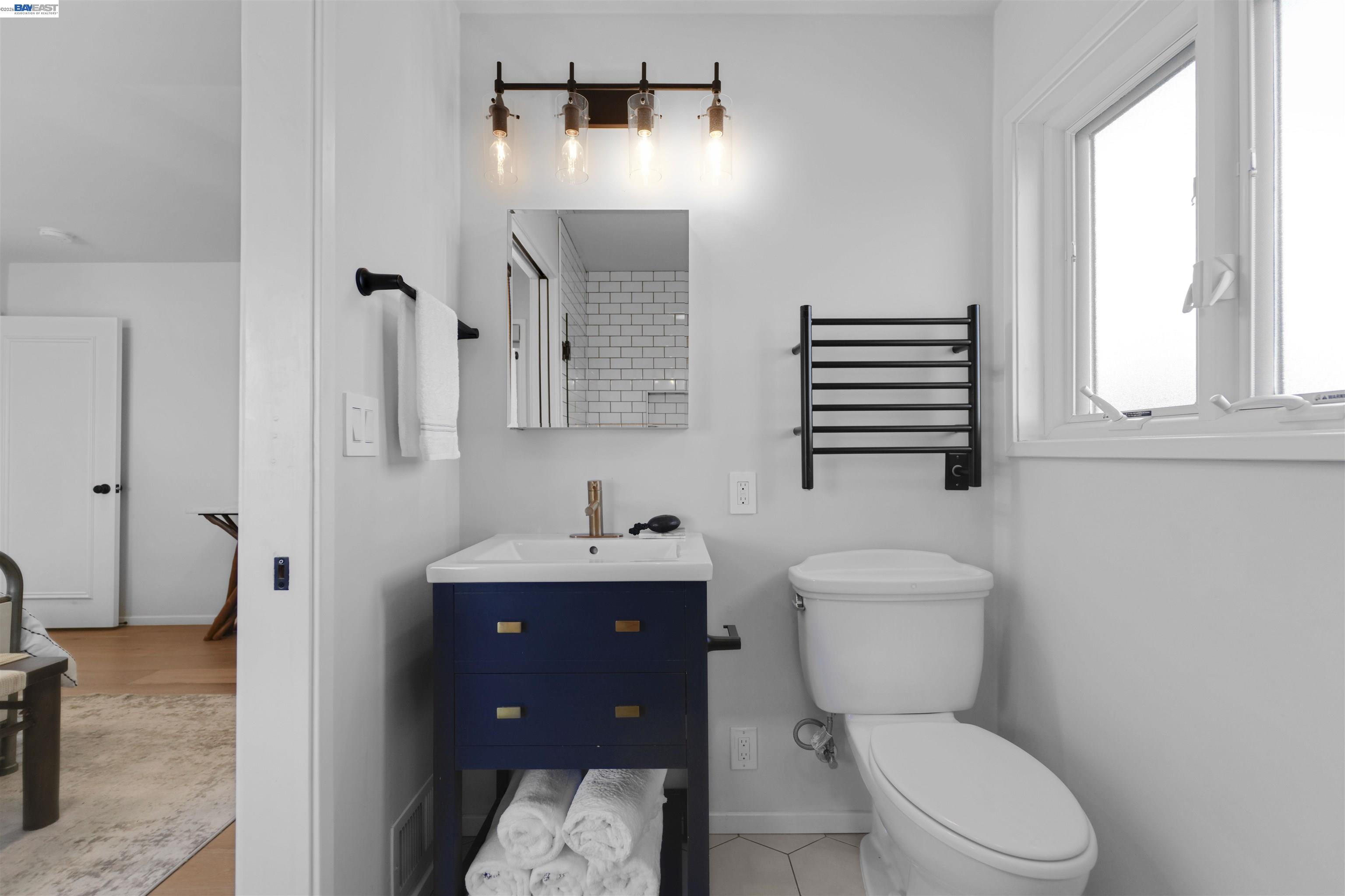 Detail Gallery Image 37 of 60 For 3740 Sky Ct, San Mateo,  CA 94403 - 3 Beds | 2 Baths