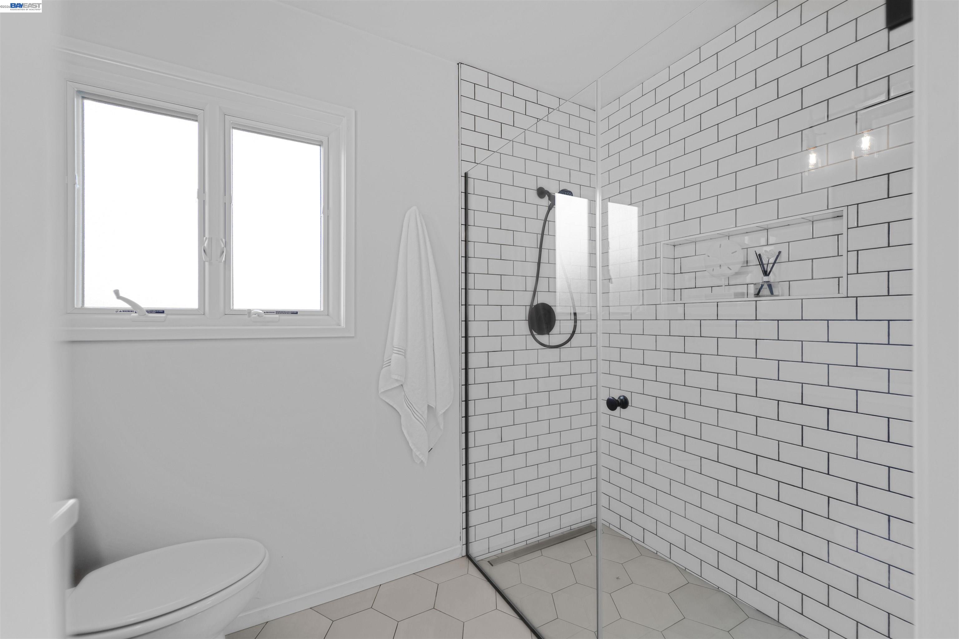 Detail Gallery Image 38 of 60 For 3740 Sky Ct, San Mateo,  CA 94403 - 3 Beds | 2 Baths